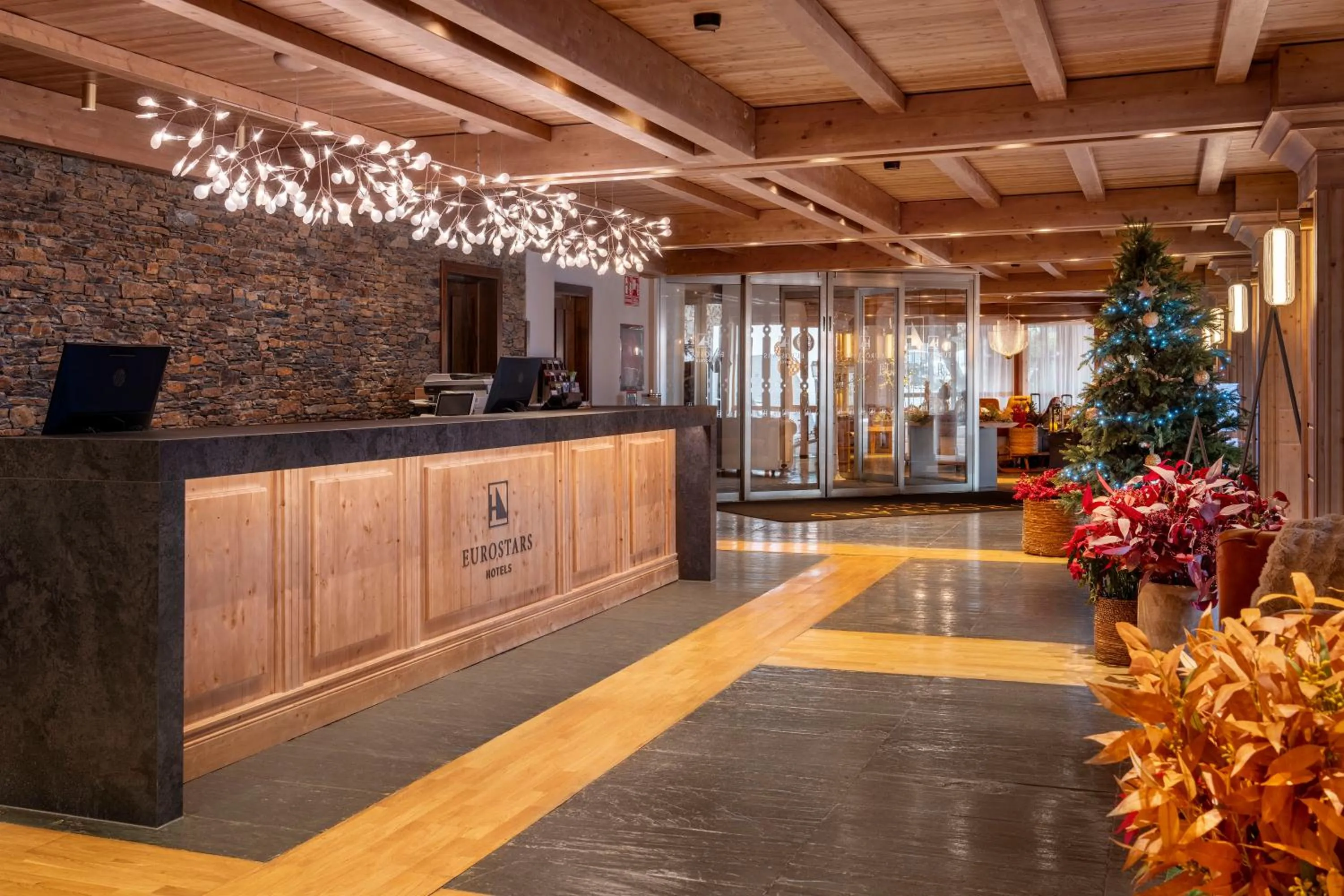 Lobby or reception in Eurostars La Pleta