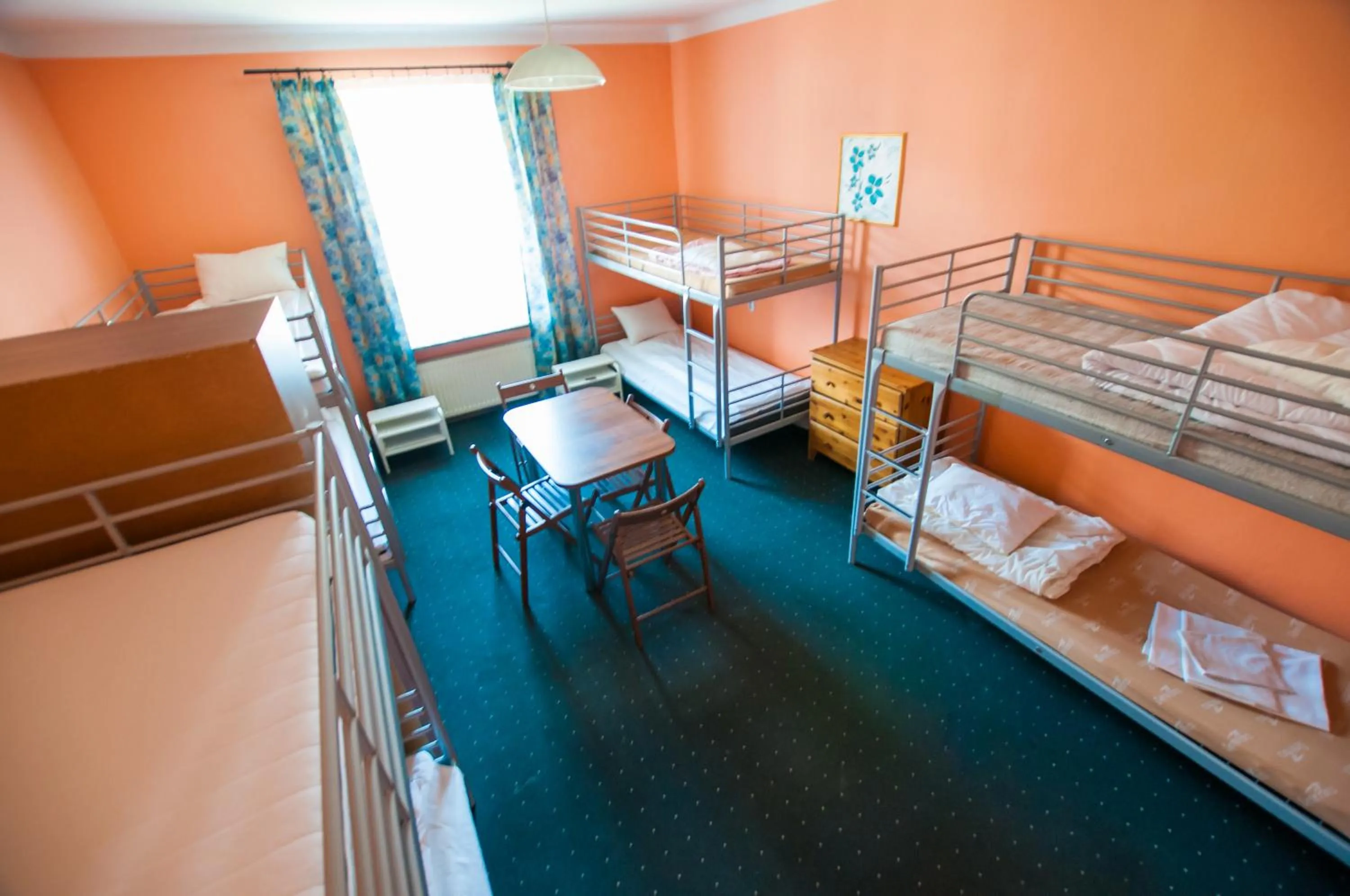 Photo of the whole room, Bed in Red Carpet Hostel