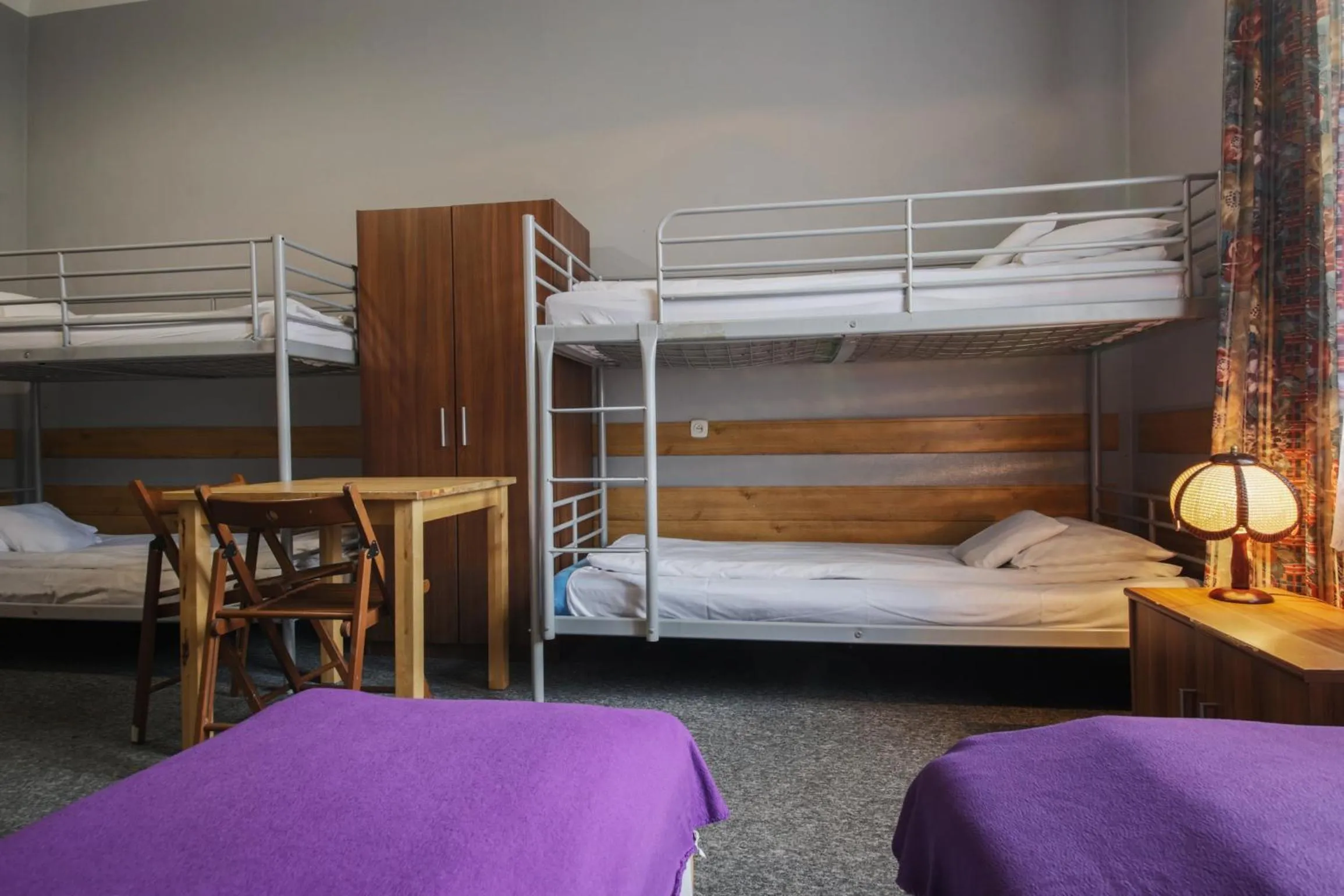 Photo of the whole room, Bed in Red Carpet Hostel