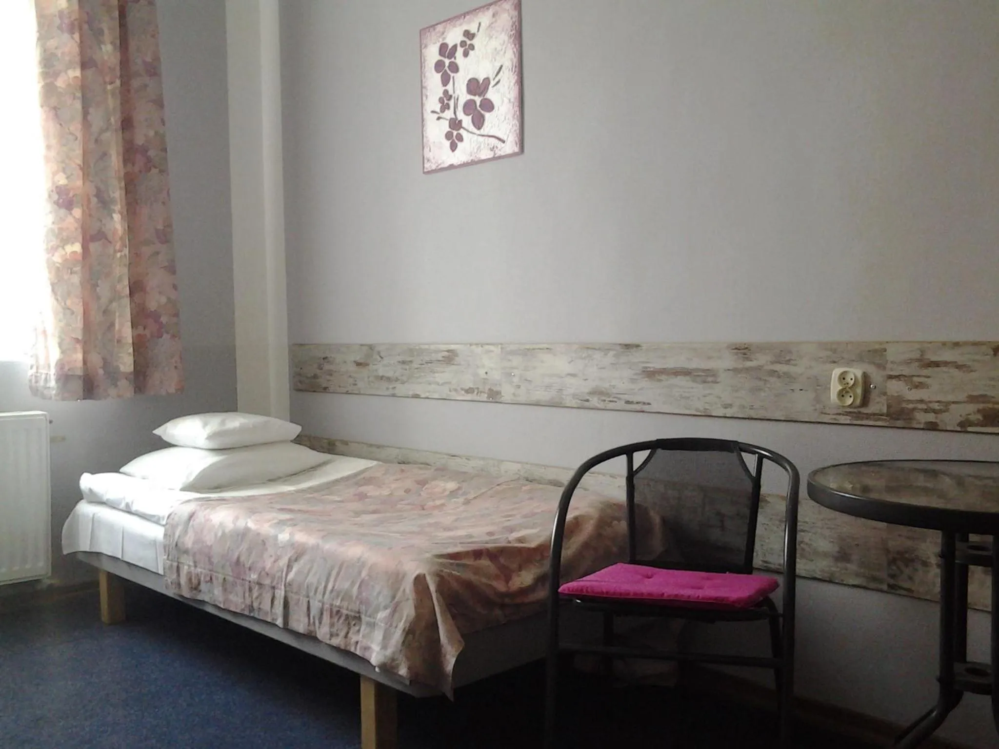 Bed in Red Carpet Hostel