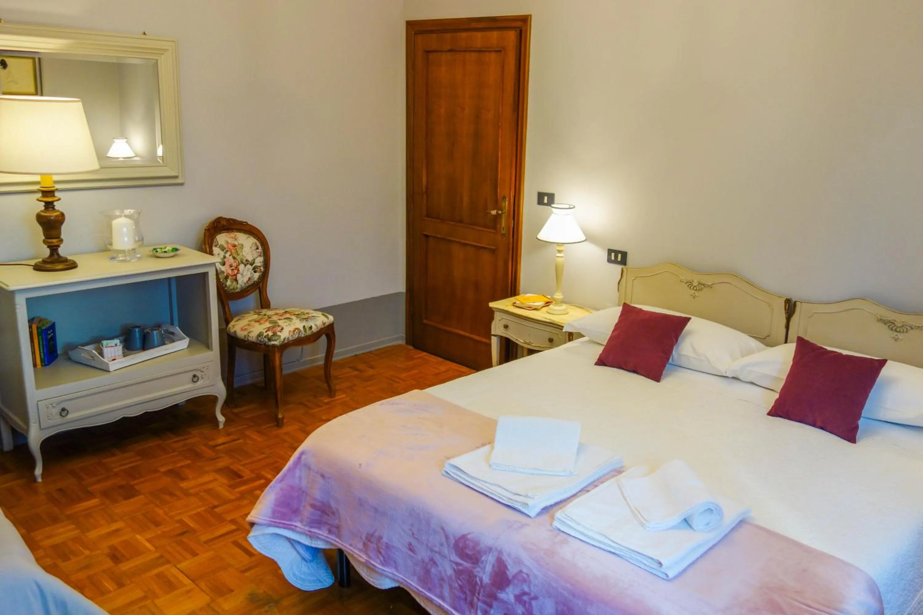 Photo of the whole room, Bed in Casa Aloe B&B