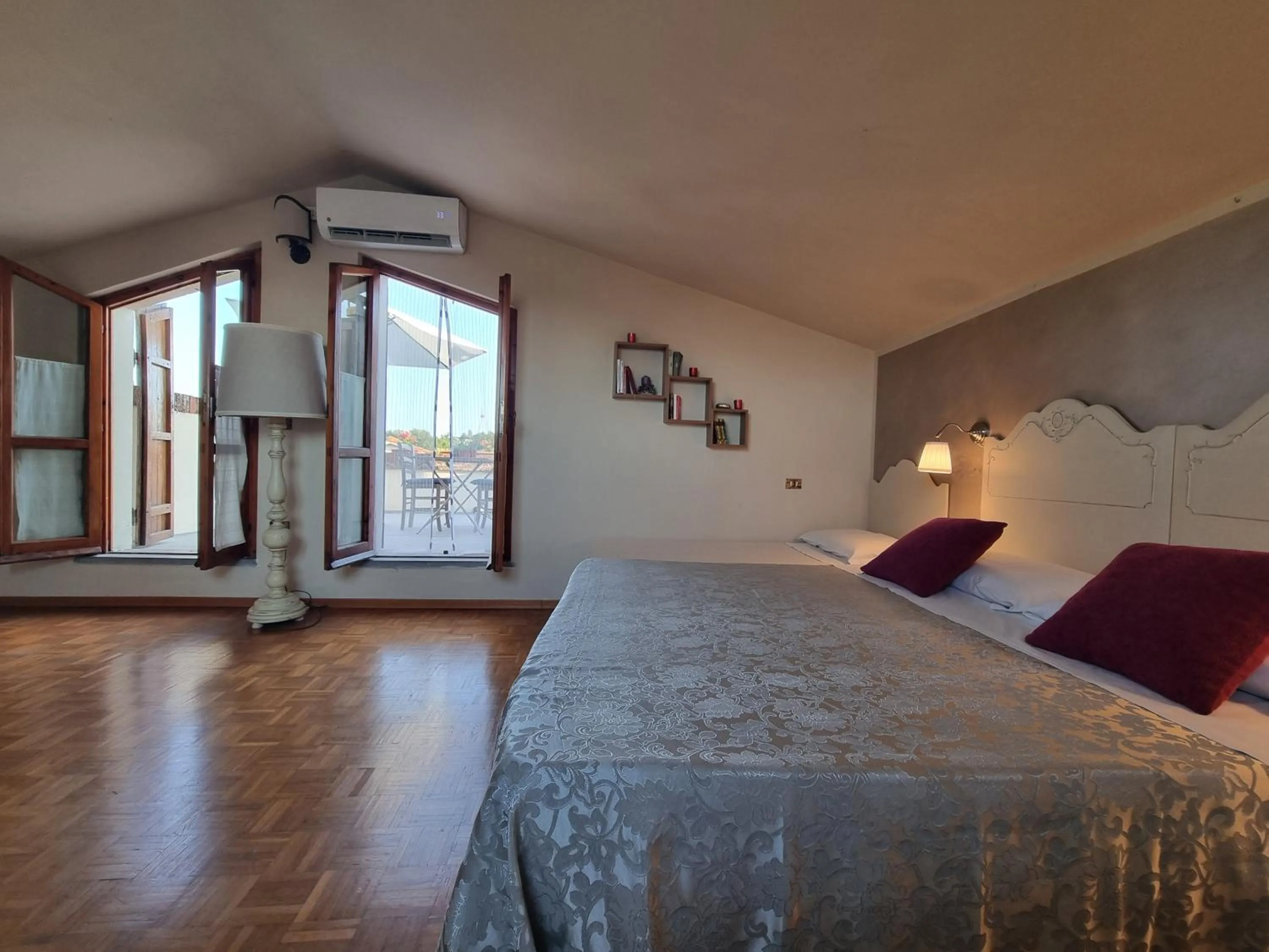 Bed in Casa Aloe B&B