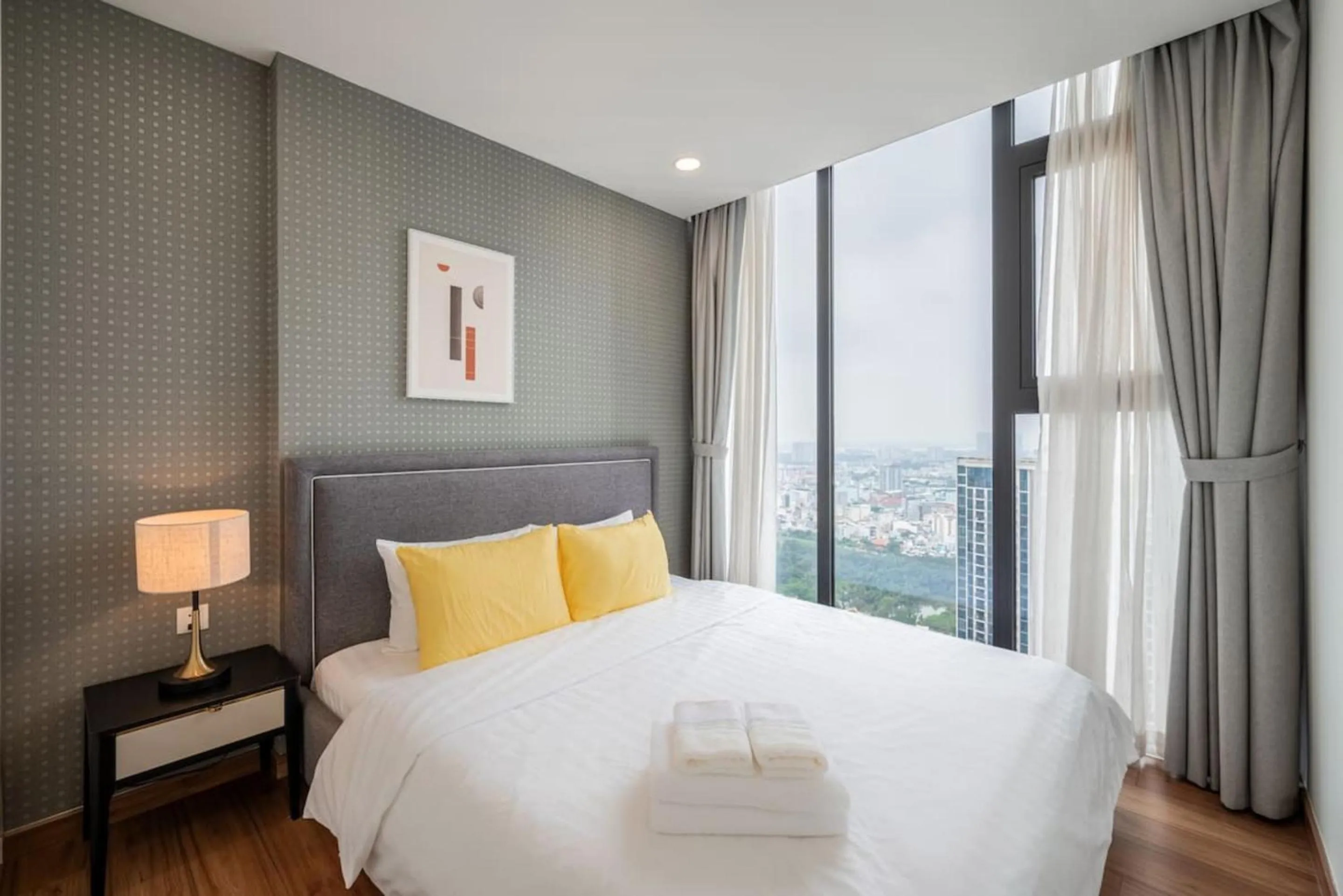 Bed in Eco Green Saigon - Free Gym & Netflix & Pool