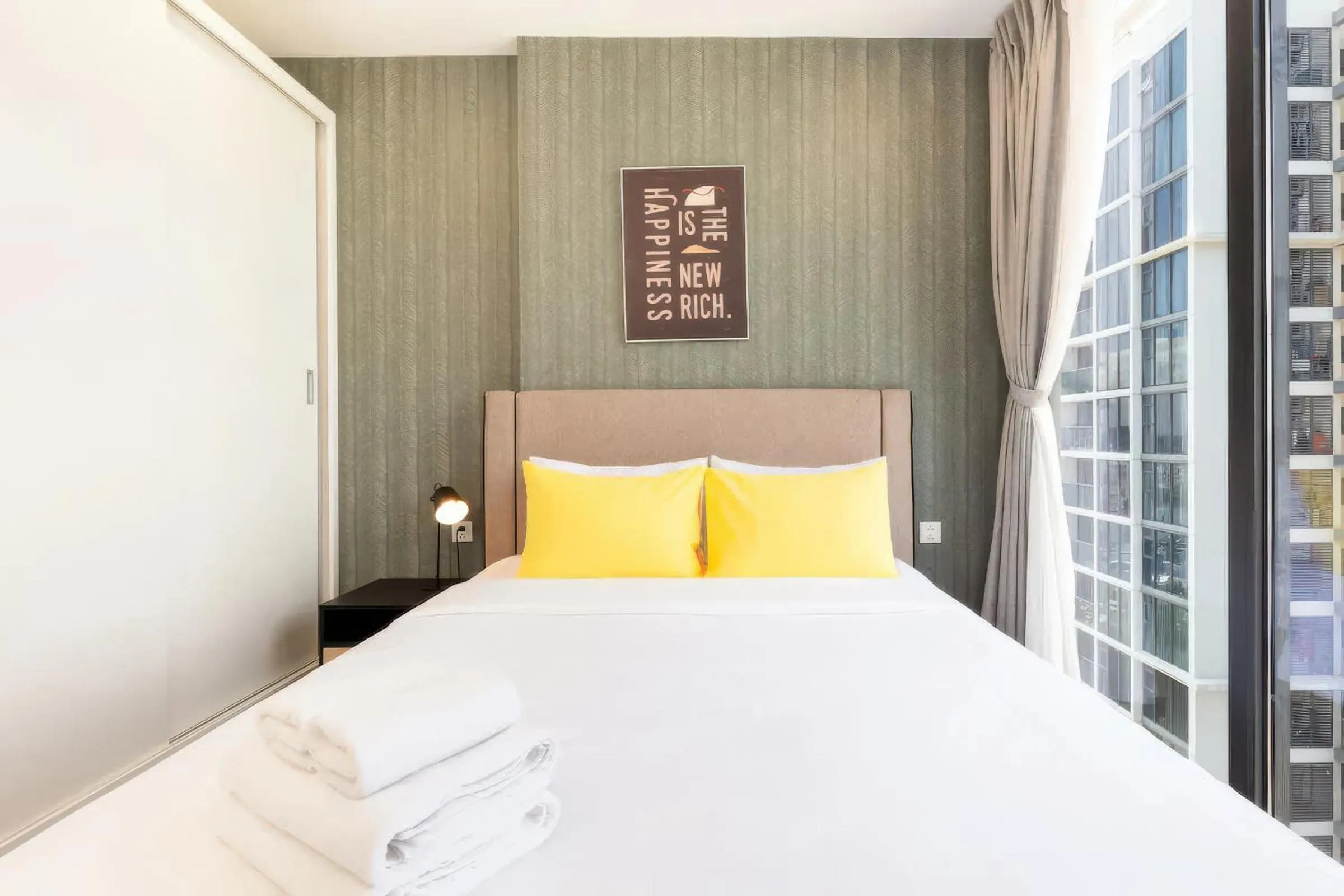 Bed in Eco Green Saigon - Free Gym & Netflix & Pool