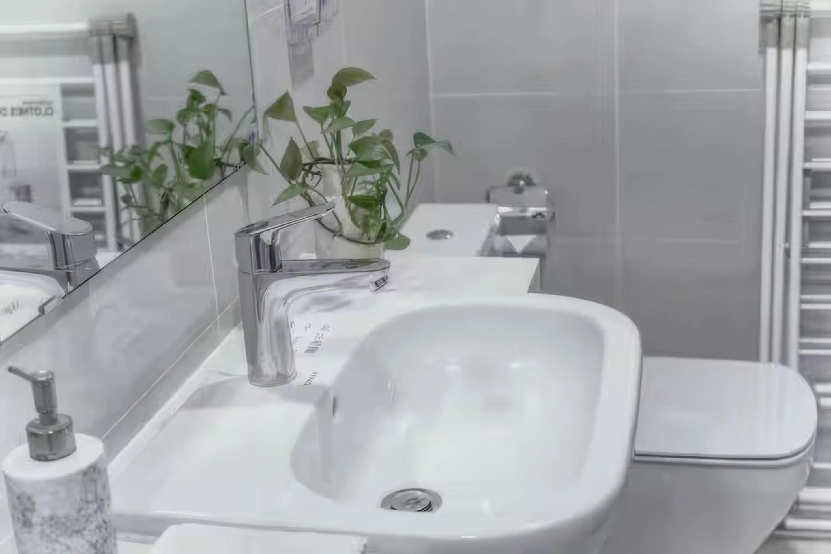 Bathroom in Eco Green Saigon - Free Gym & Netflix & Pool