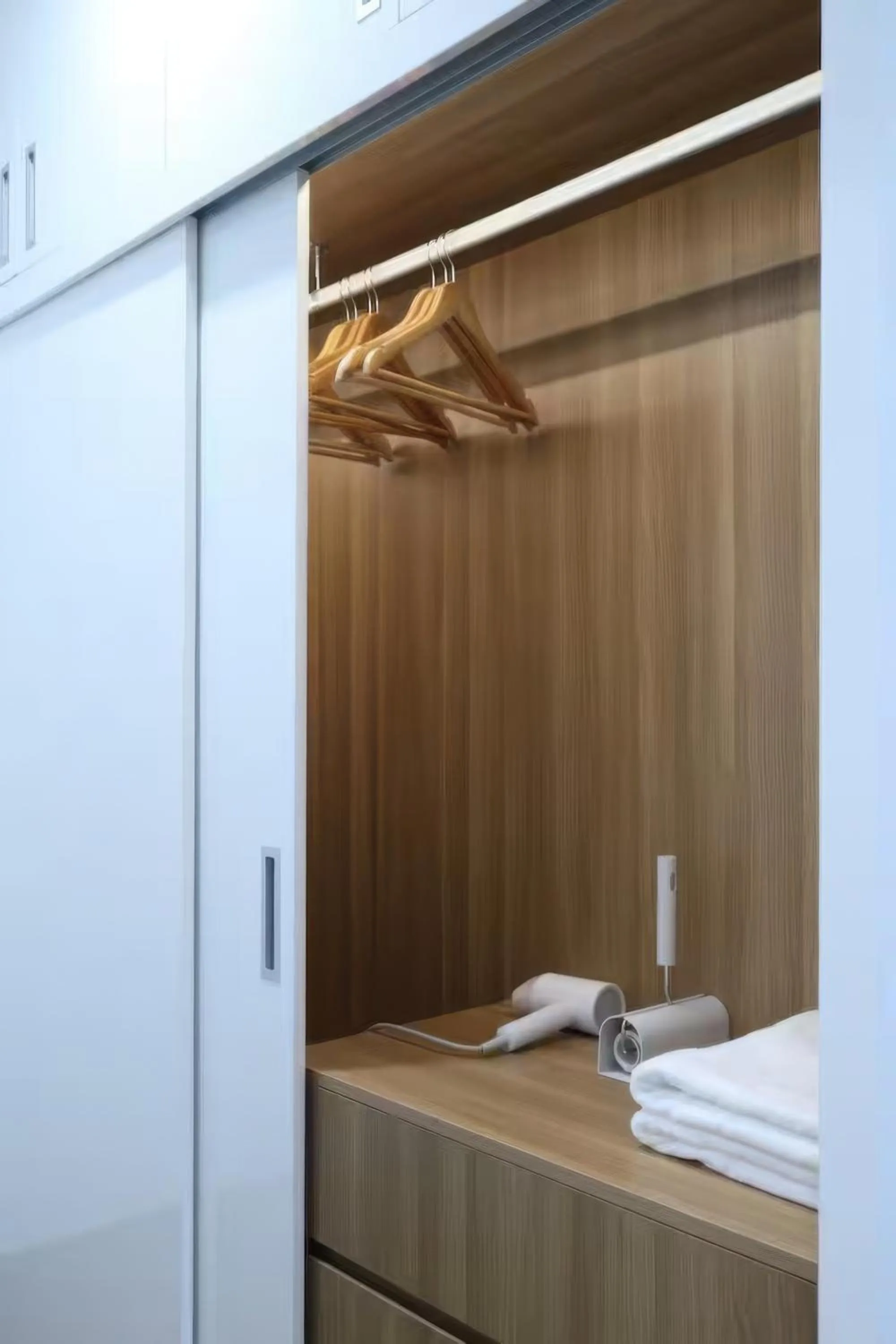 wardrobe in Eco Green Saigon - Free Gym & Netflix & Pool