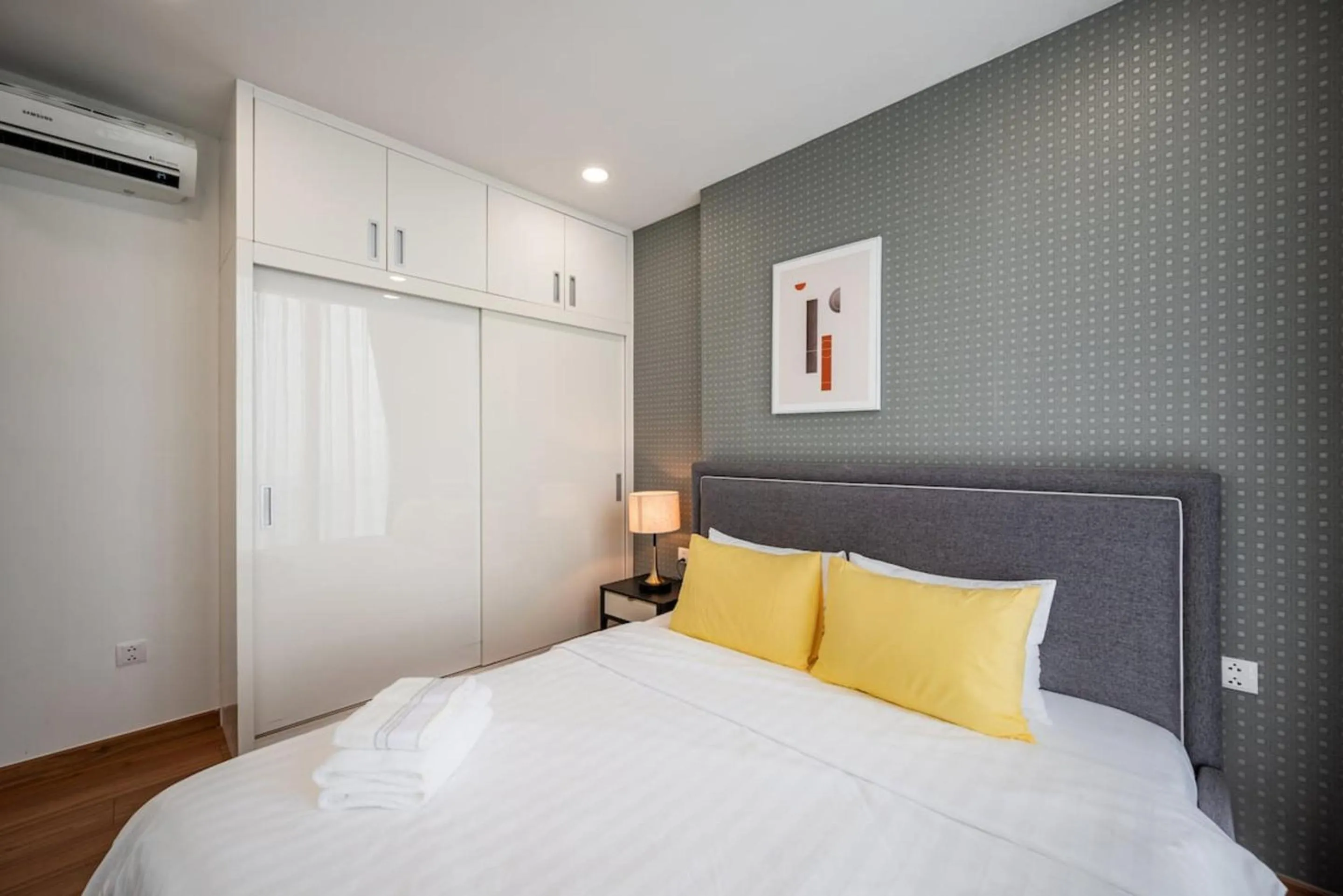 Bed in Eco Green Saigon - Free Gym & Netflix & Pool