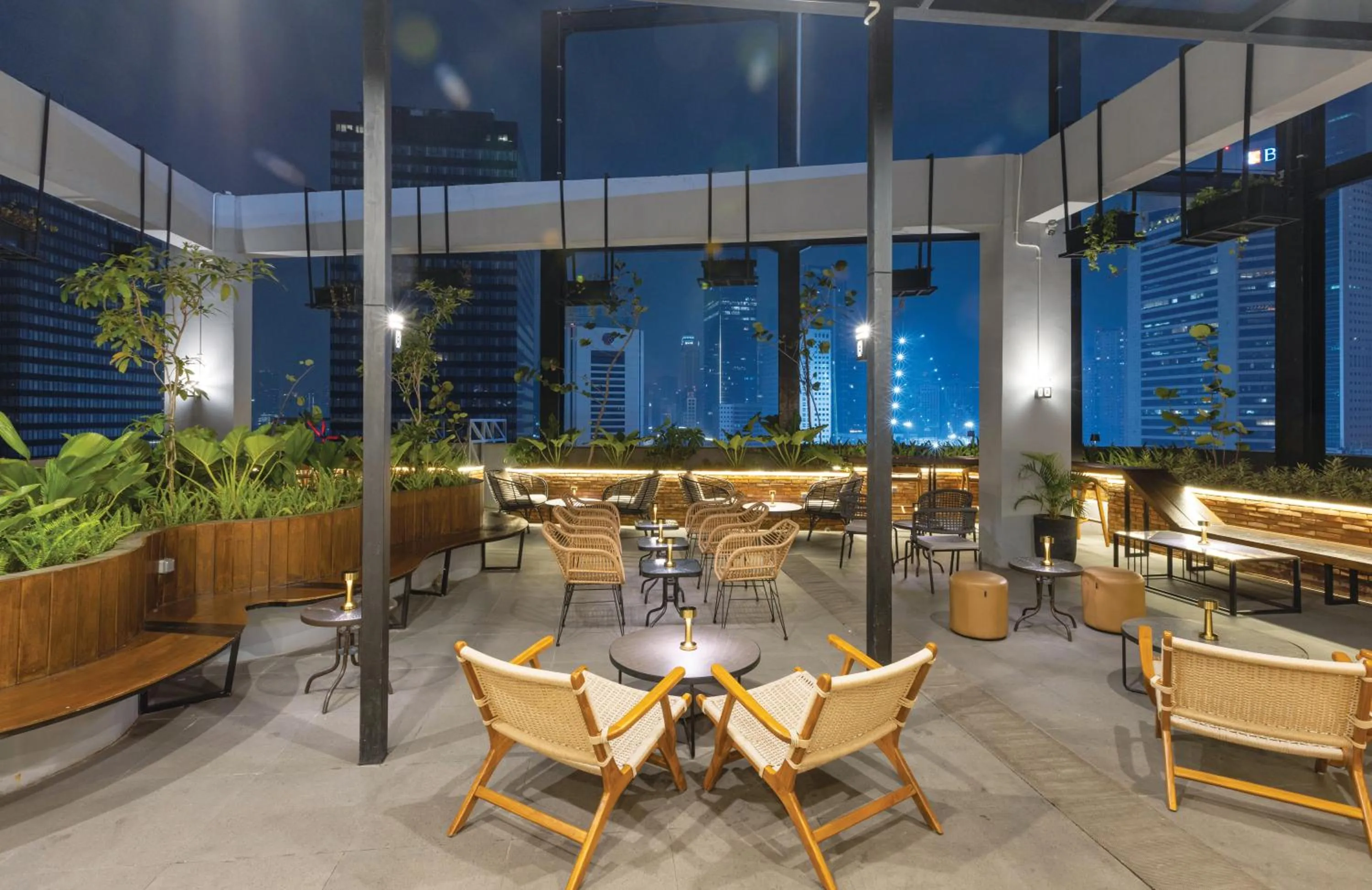 Lounge or bar in ARTOTEL Hub Simpang Temu Jakarta