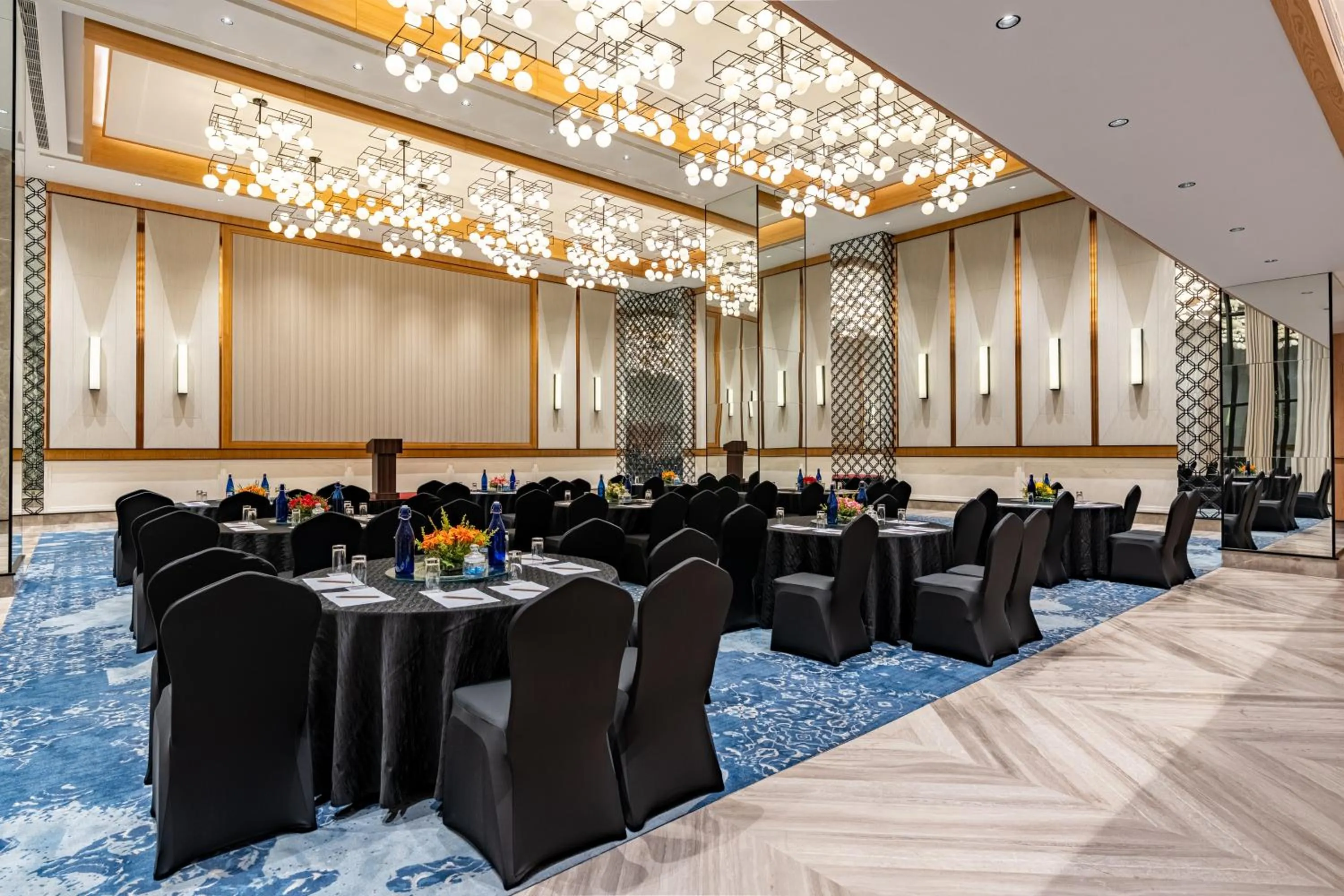 Banquet/Function facilities in Radisson Hotel Prayagraj