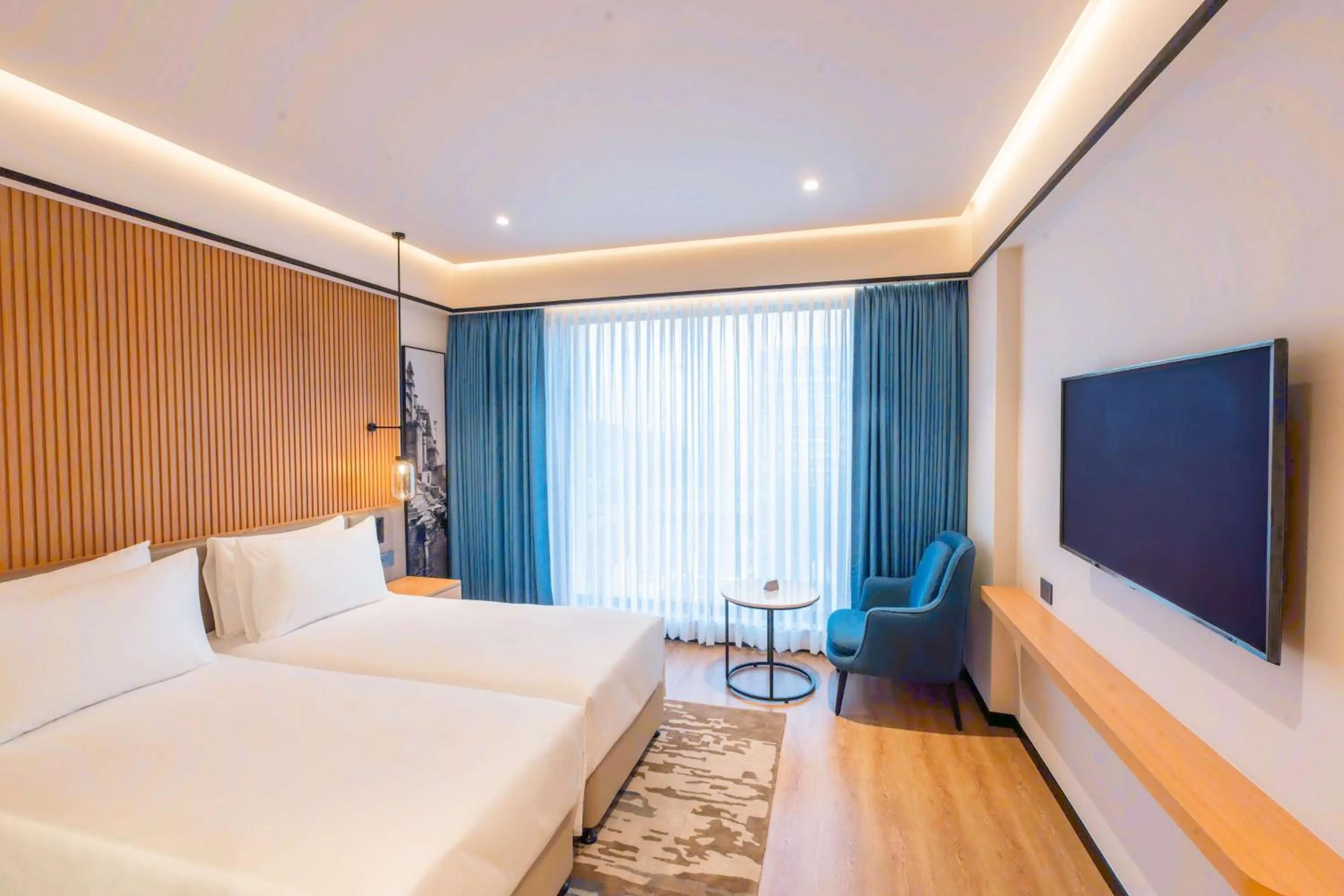 Bed in Radisson Hotel Prayagraj