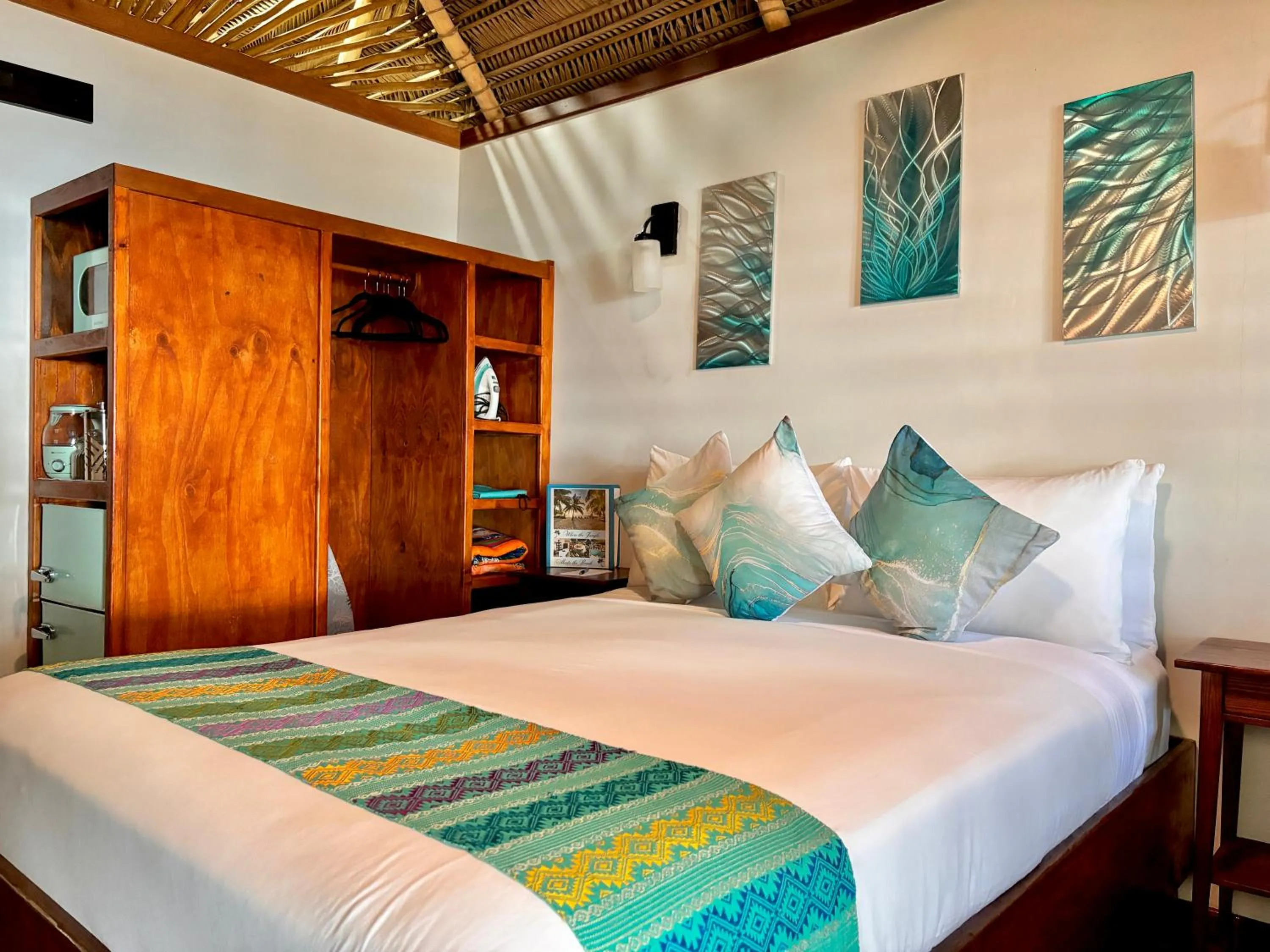 Bed in Azure Del Mar