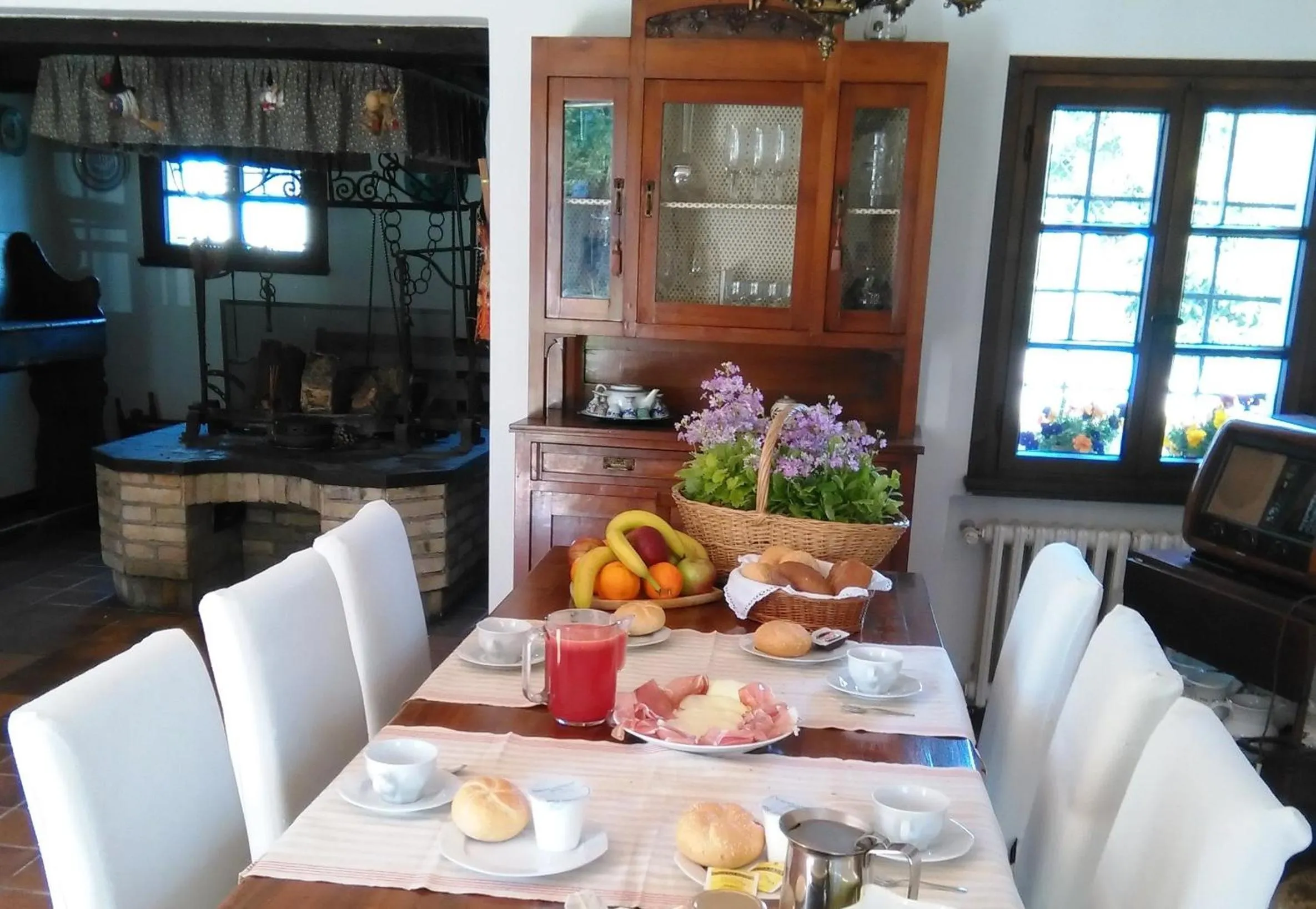 Food in Fiori Di Maggio