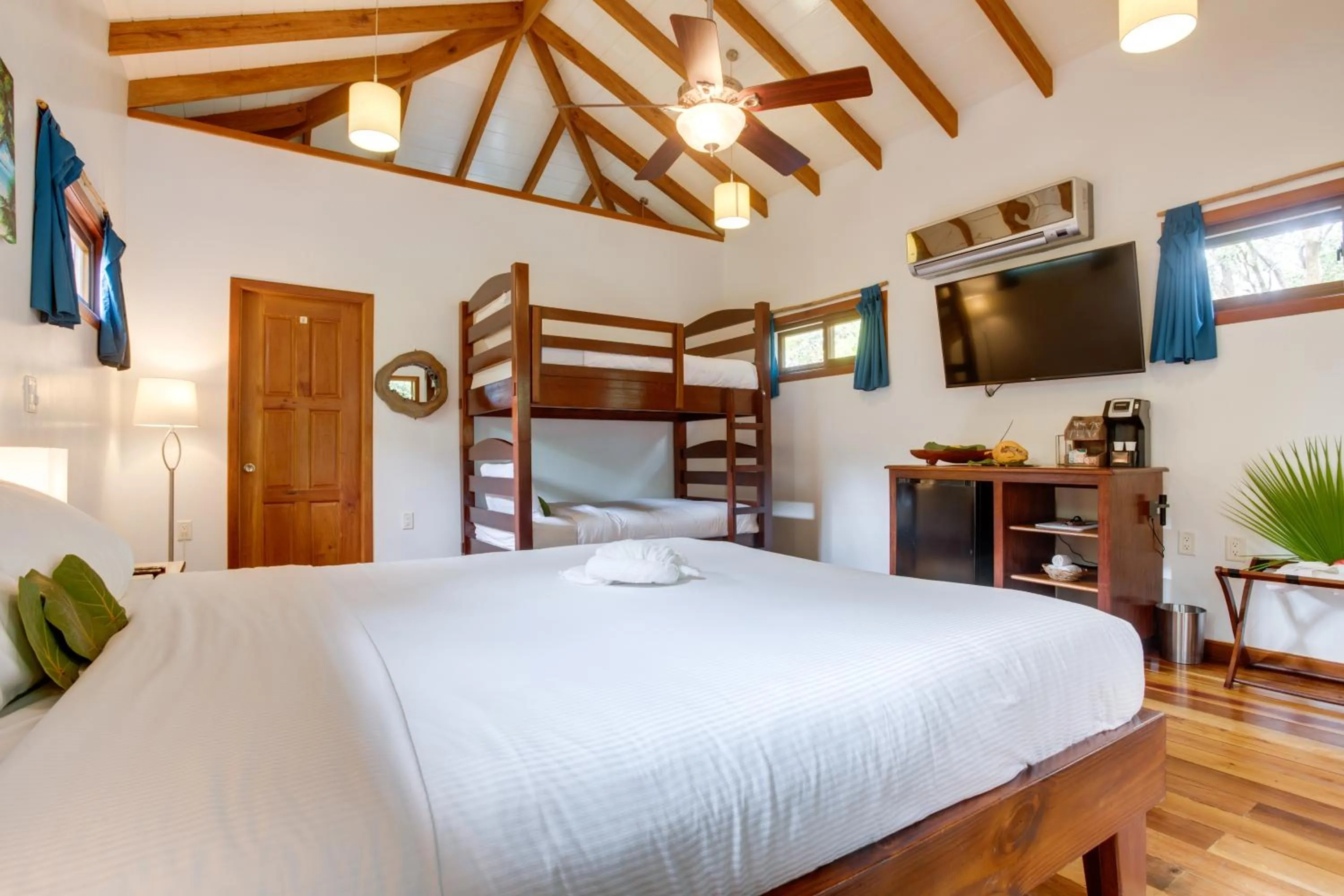 Photo of the whole room, Bed in Mariposa Belize Beach Resort