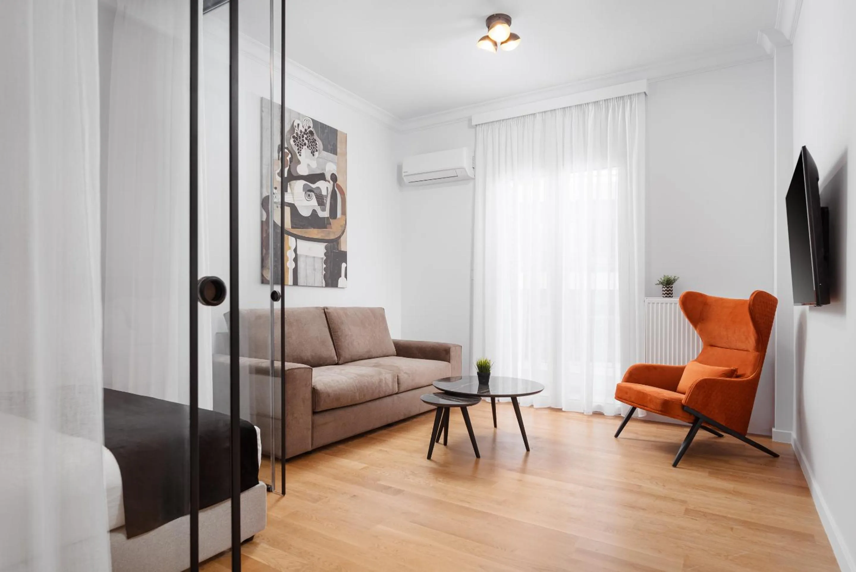 TV and multimedia in Acropolis Classy Apartments