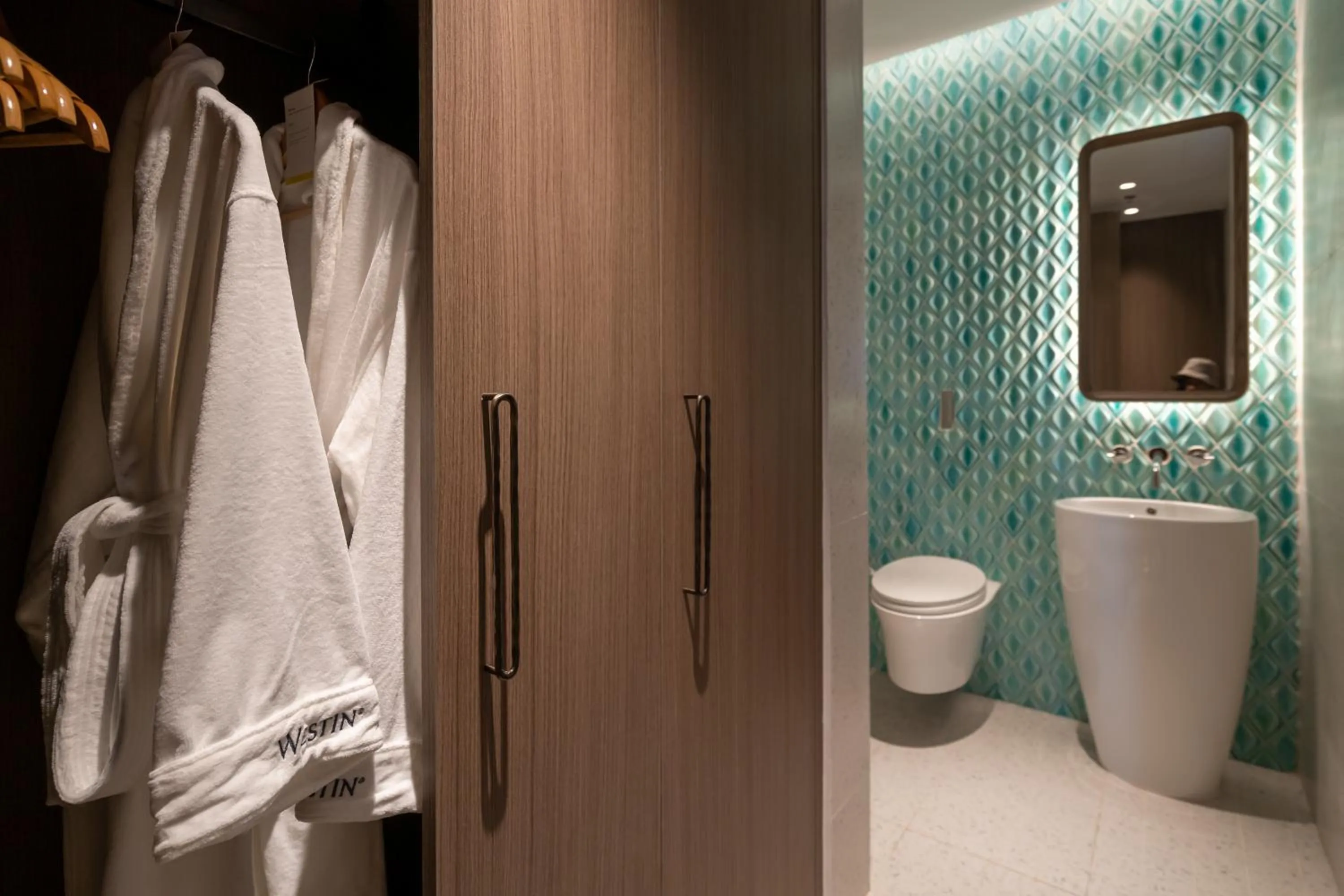 Shower in The Westin Nirup Island Resort & Spa