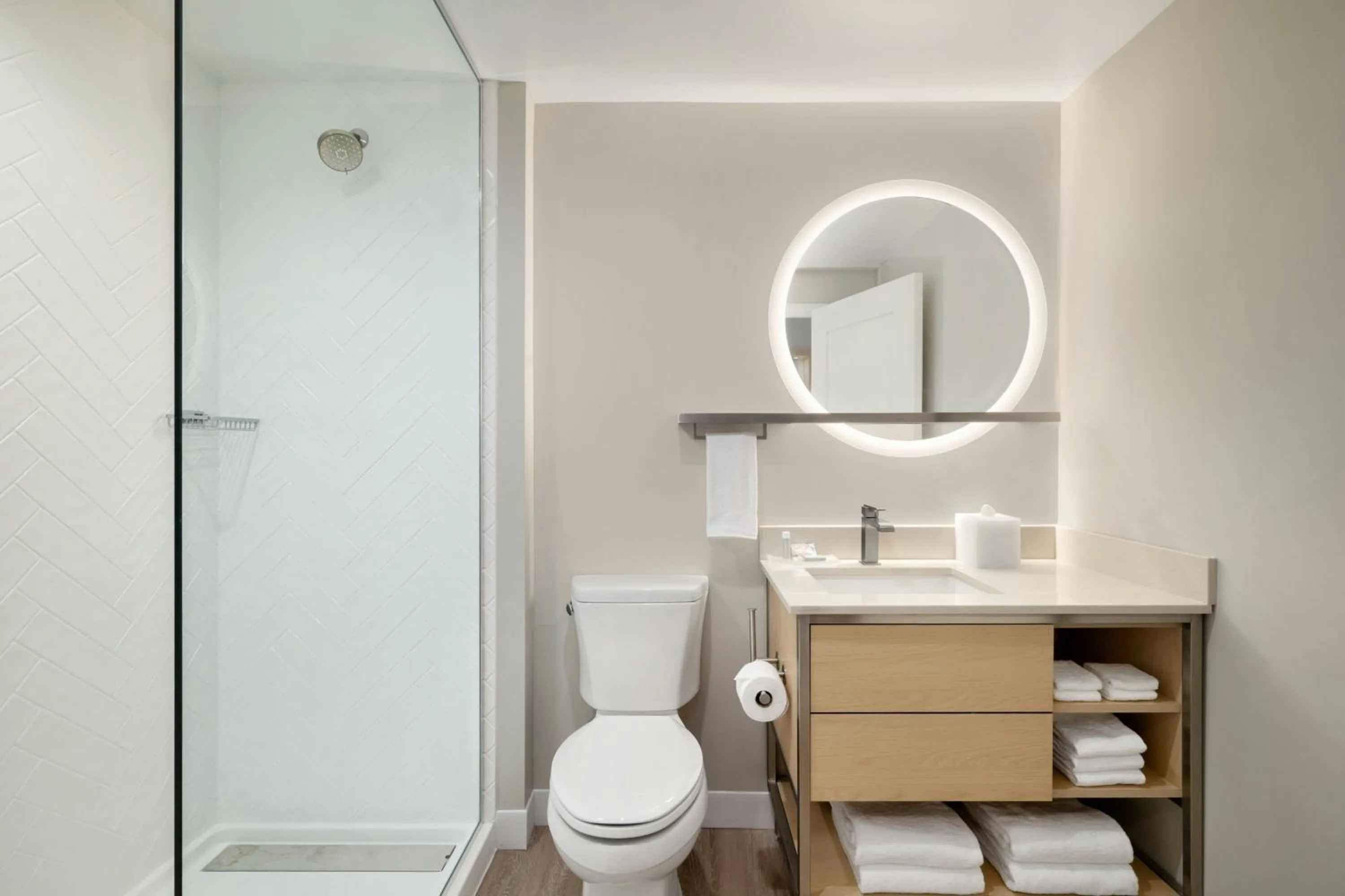 Bathroom in TownePlace Suites by Marriott Williston