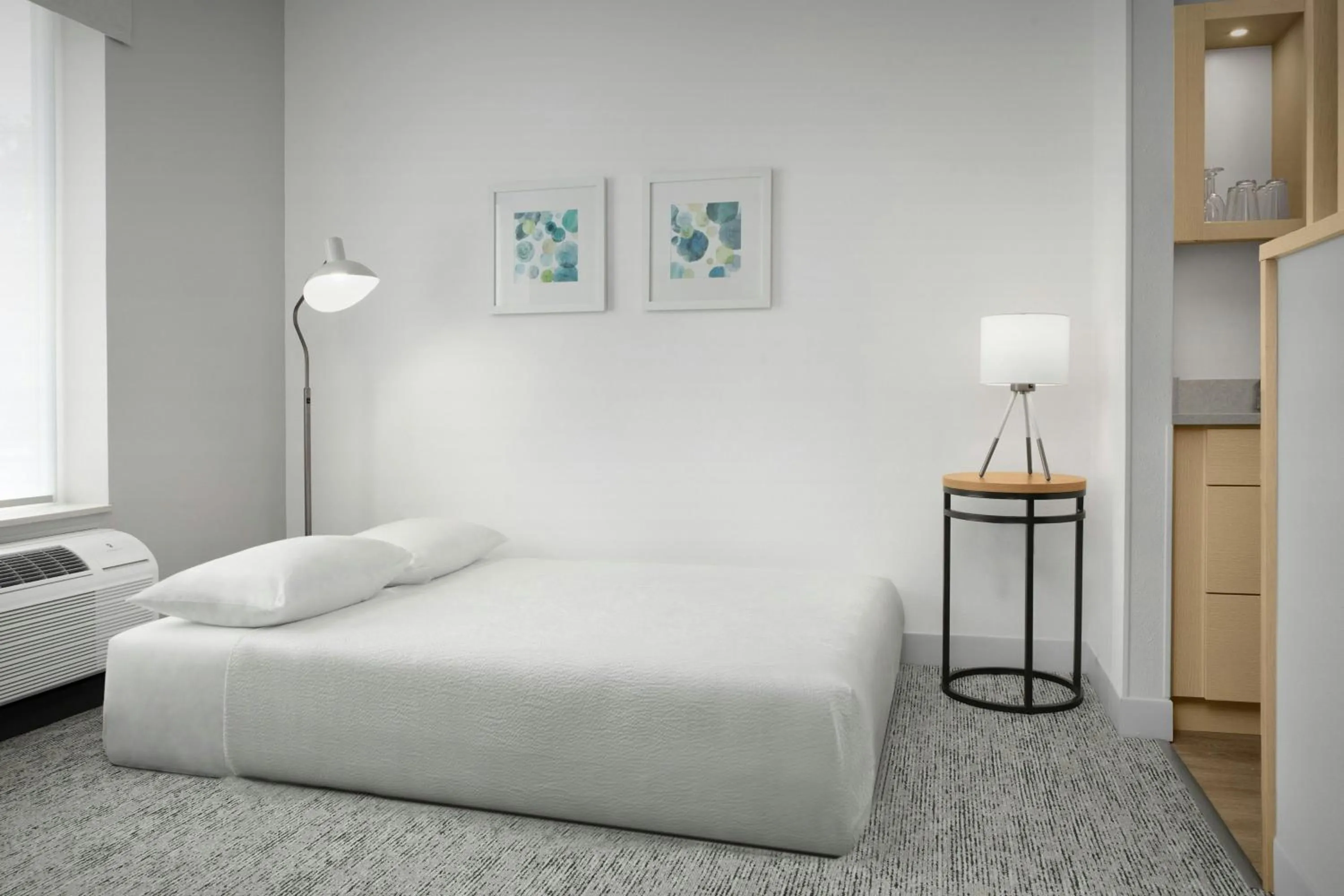 Photo of the whole room, Bed in TownePlace Suites by Marriott Jacksonville Mayport