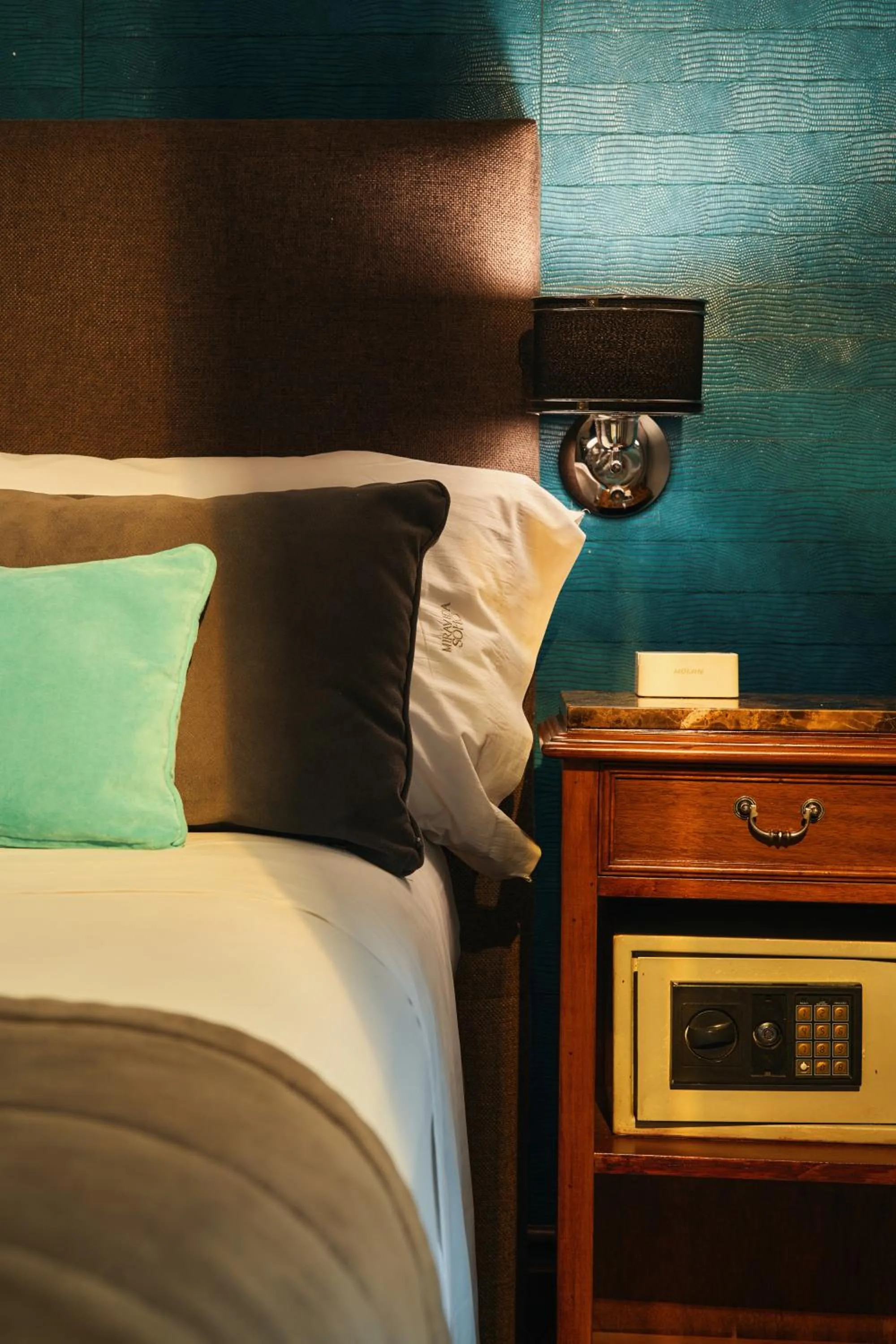 Bed in Miravida Soho Hotel & Wine Bar