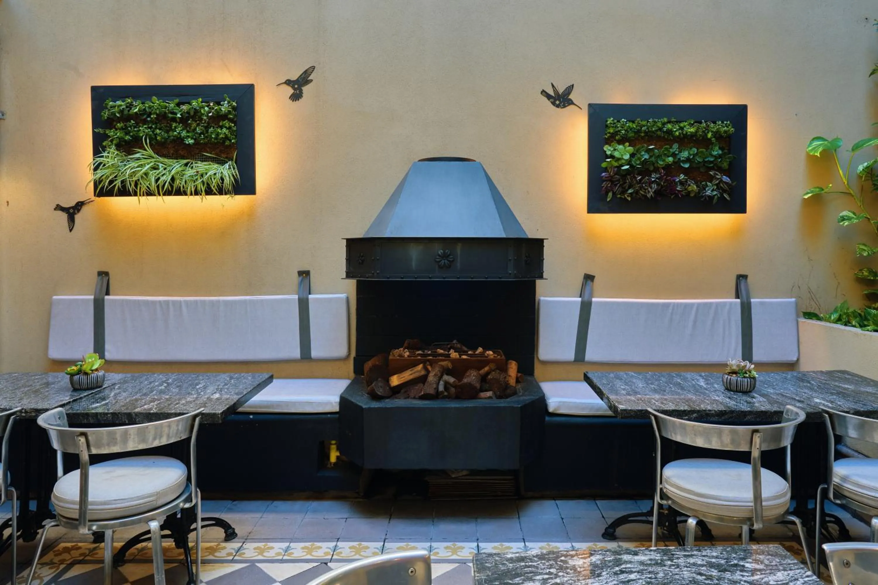 Patio in Miravida Soho Hotel & Wine Bar