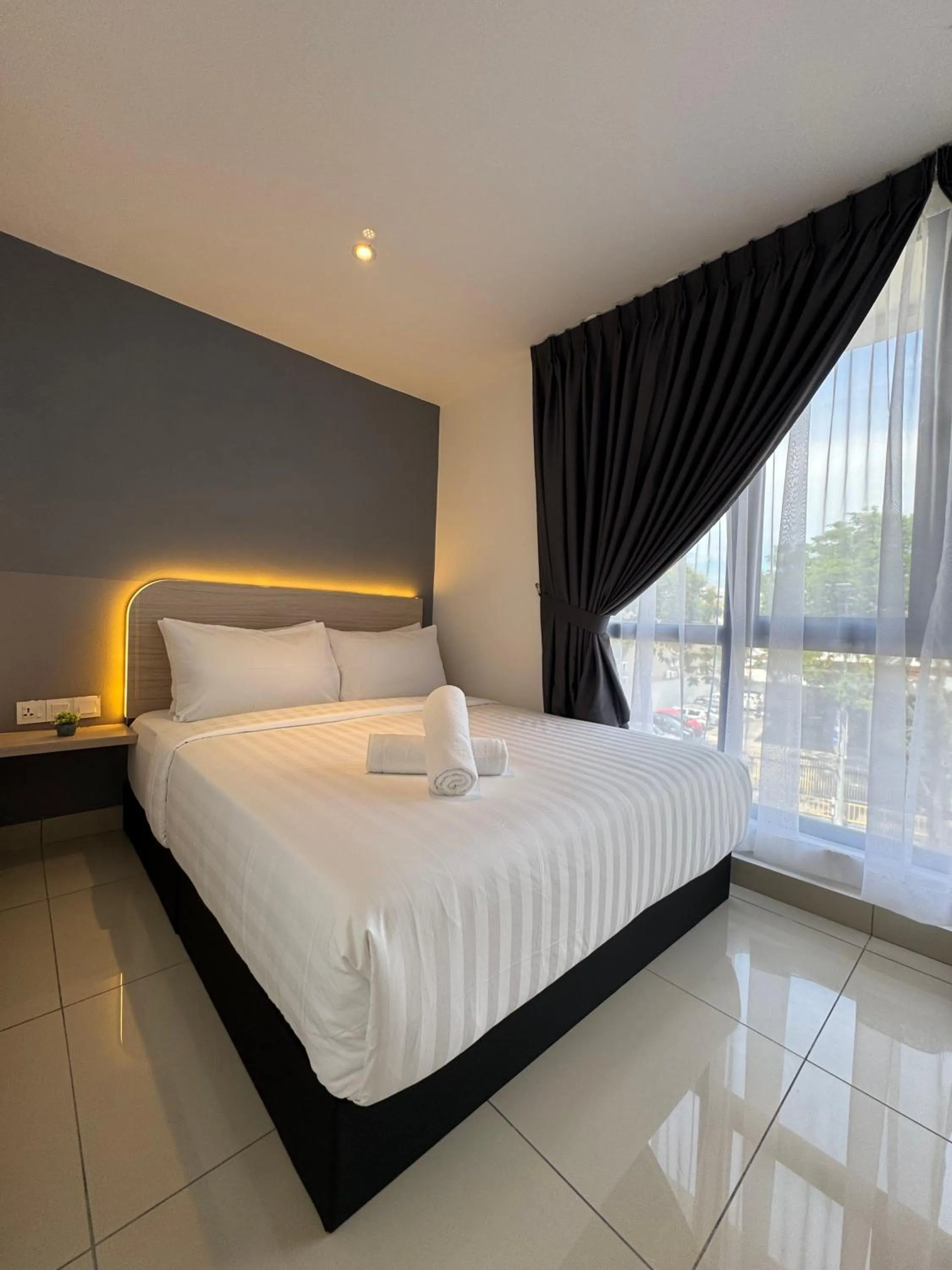 Bed in Maca Hotel by Sky Hive