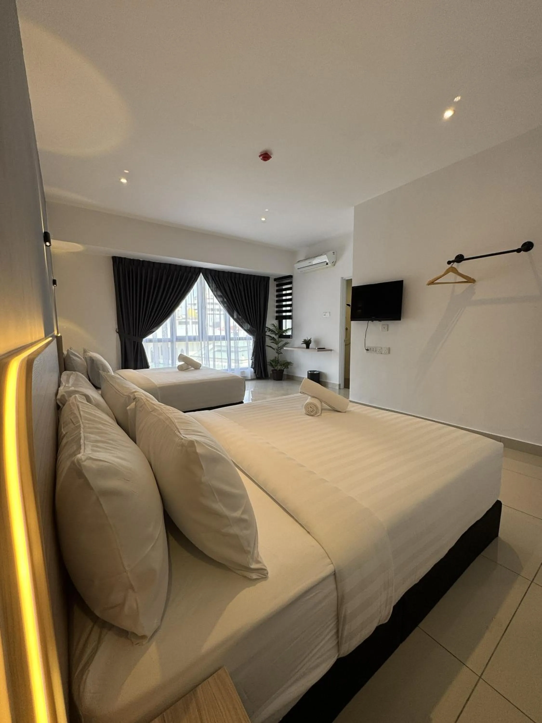 Bed in Maca Hotel by Sky Hive