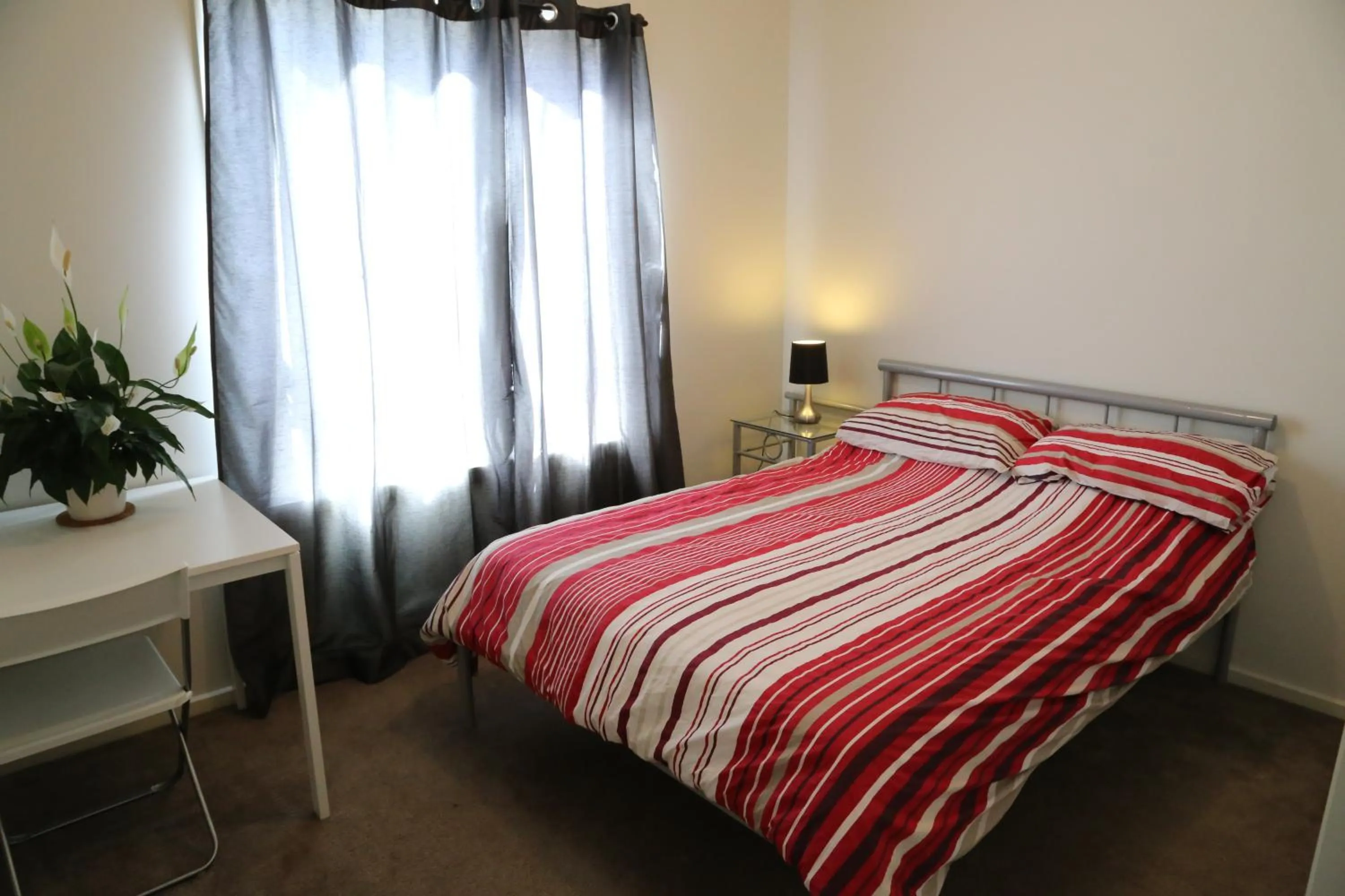 Bedroom, Bed in Apple House