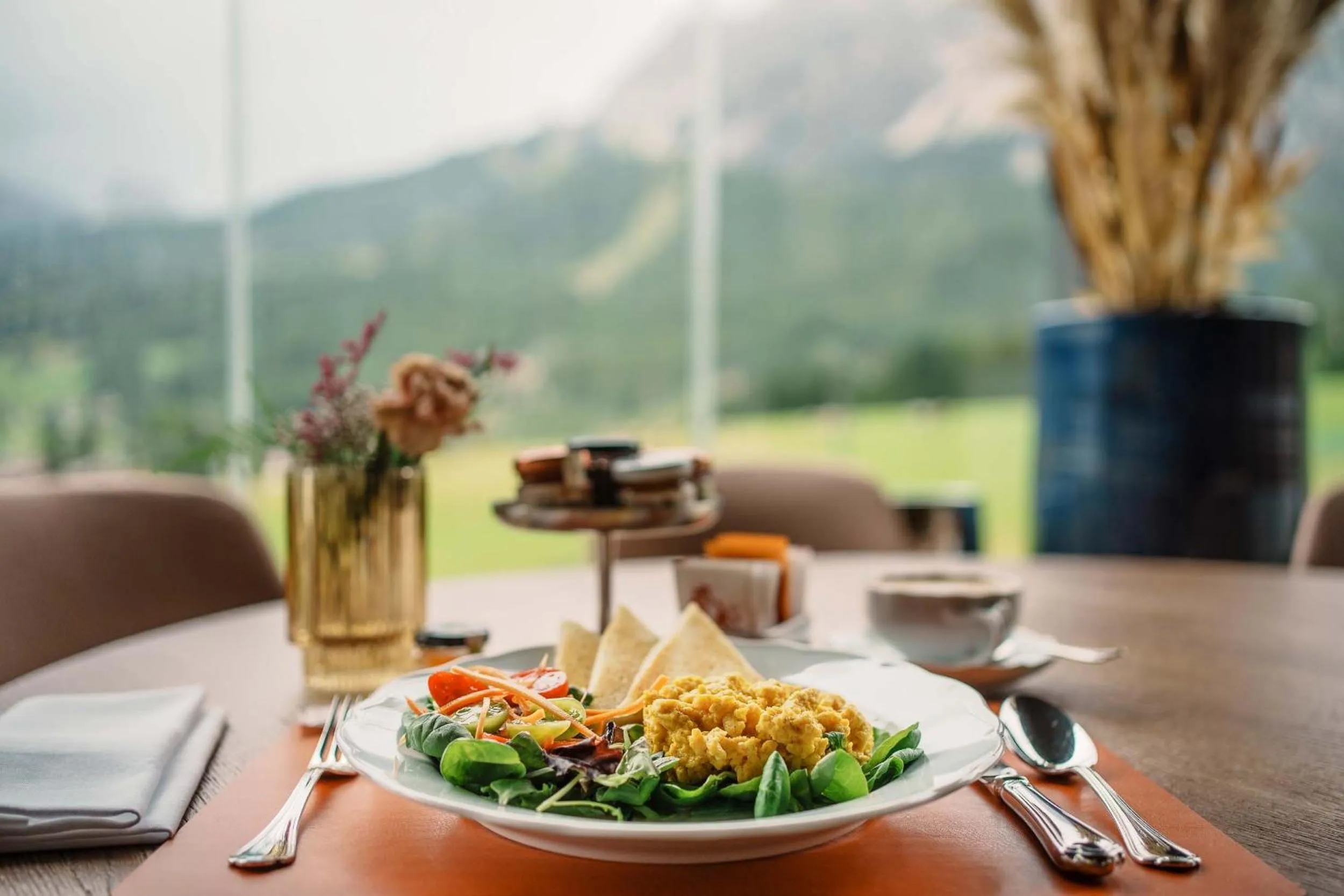 Restaurant/places to eat in Casa Guargnè