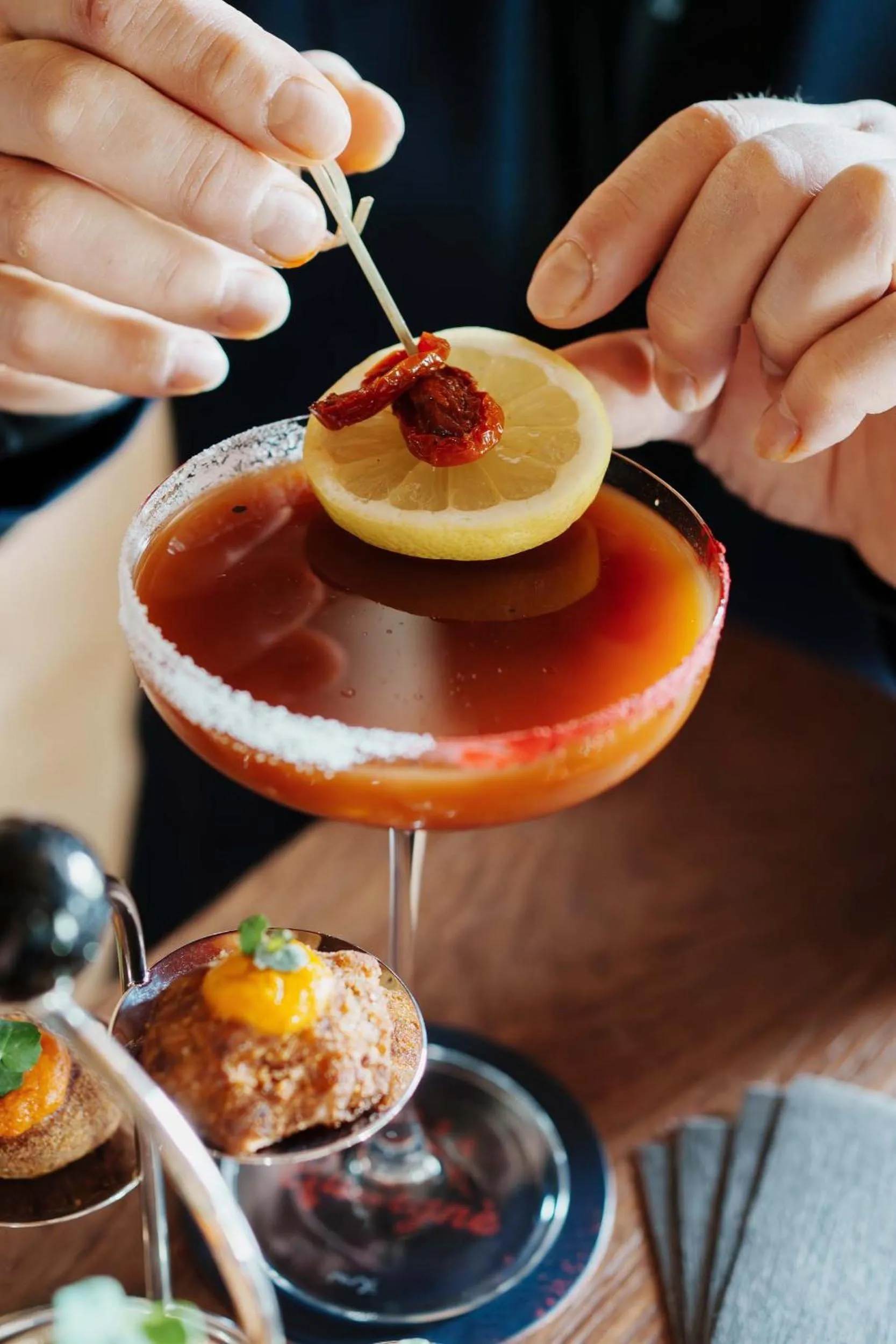 Lounge or bar in Casa Guargnè