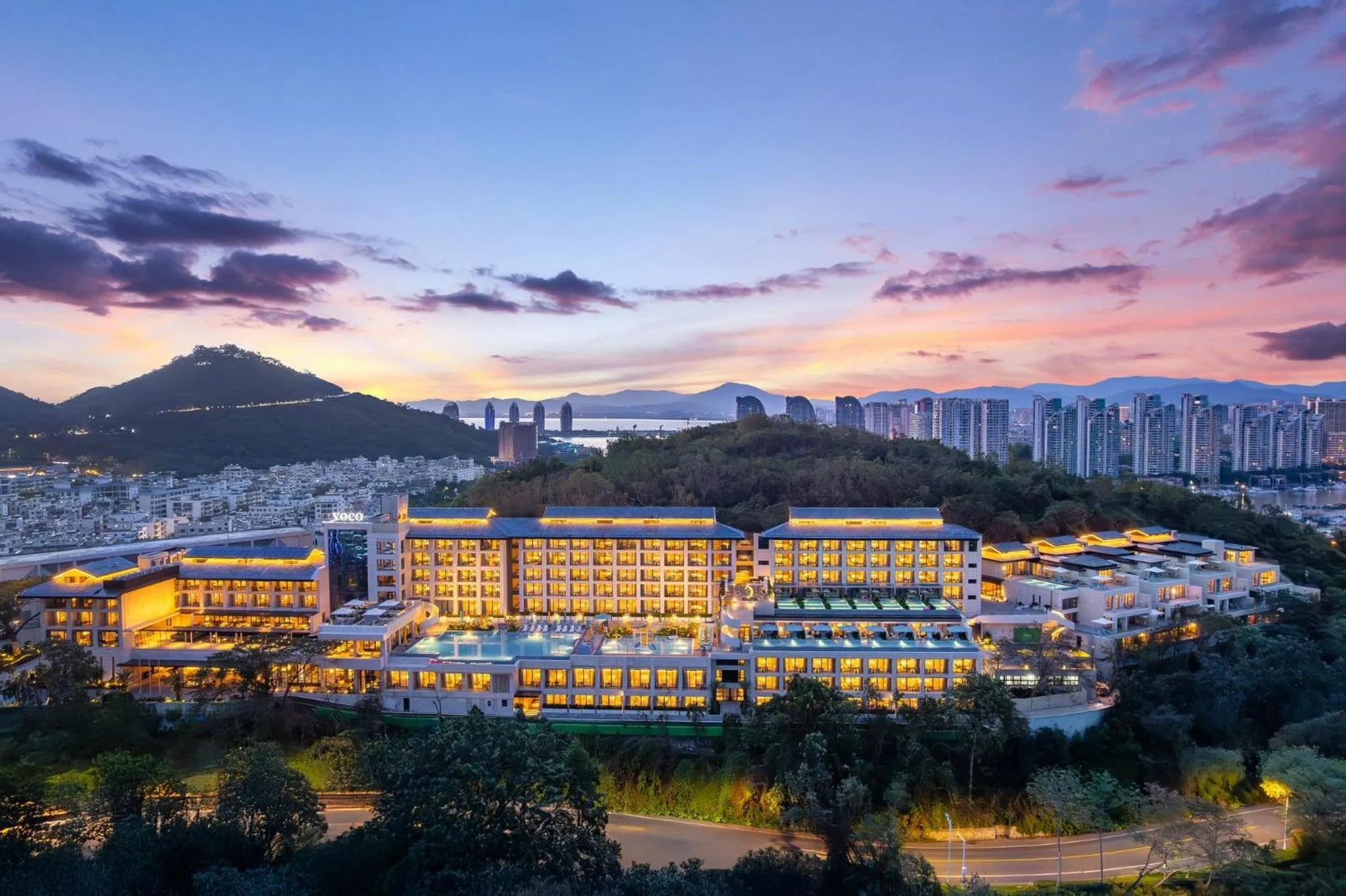 Property building in voco Sanya Dadonghai by IHG