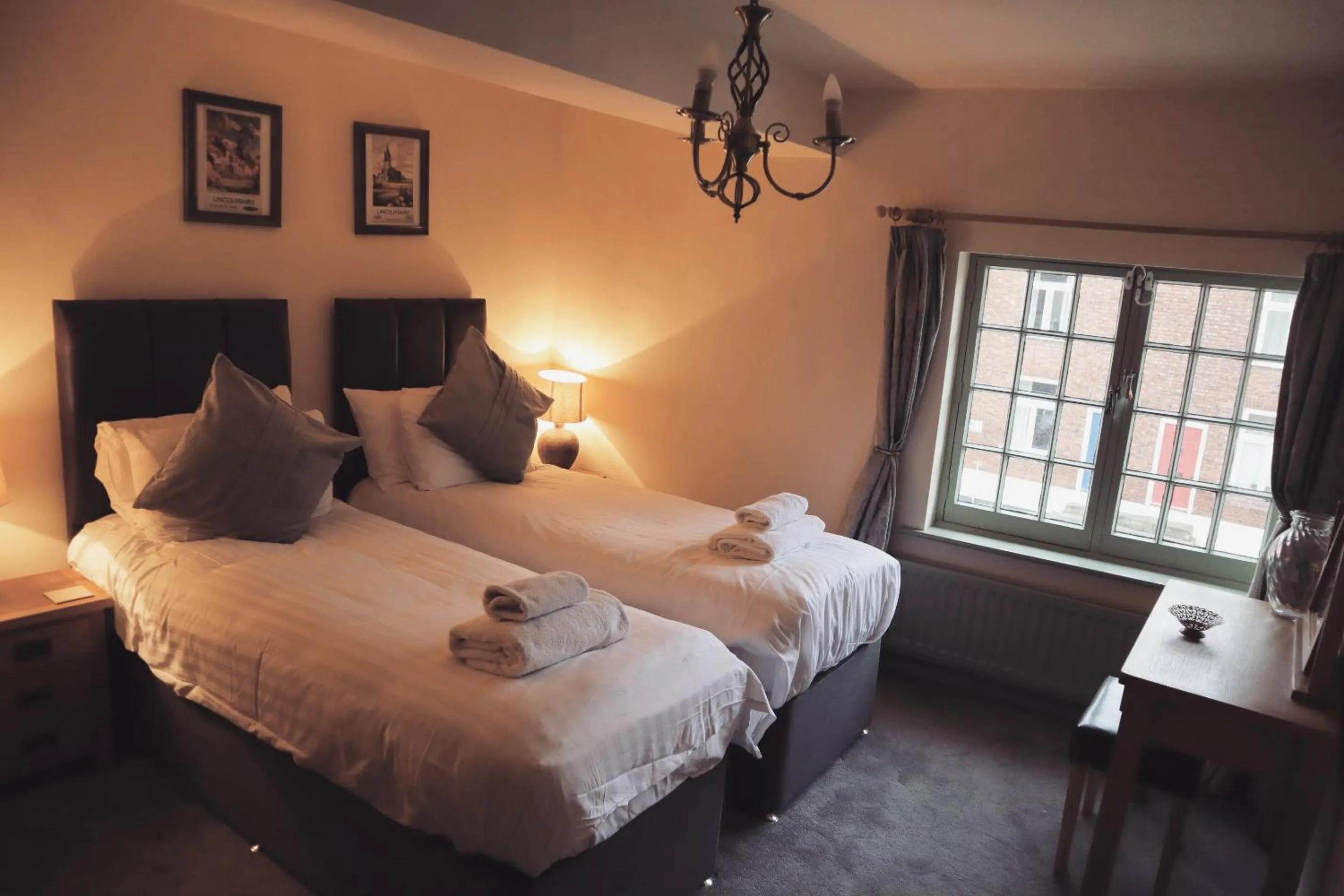 Bedroom, Bed in Duke William Hotel