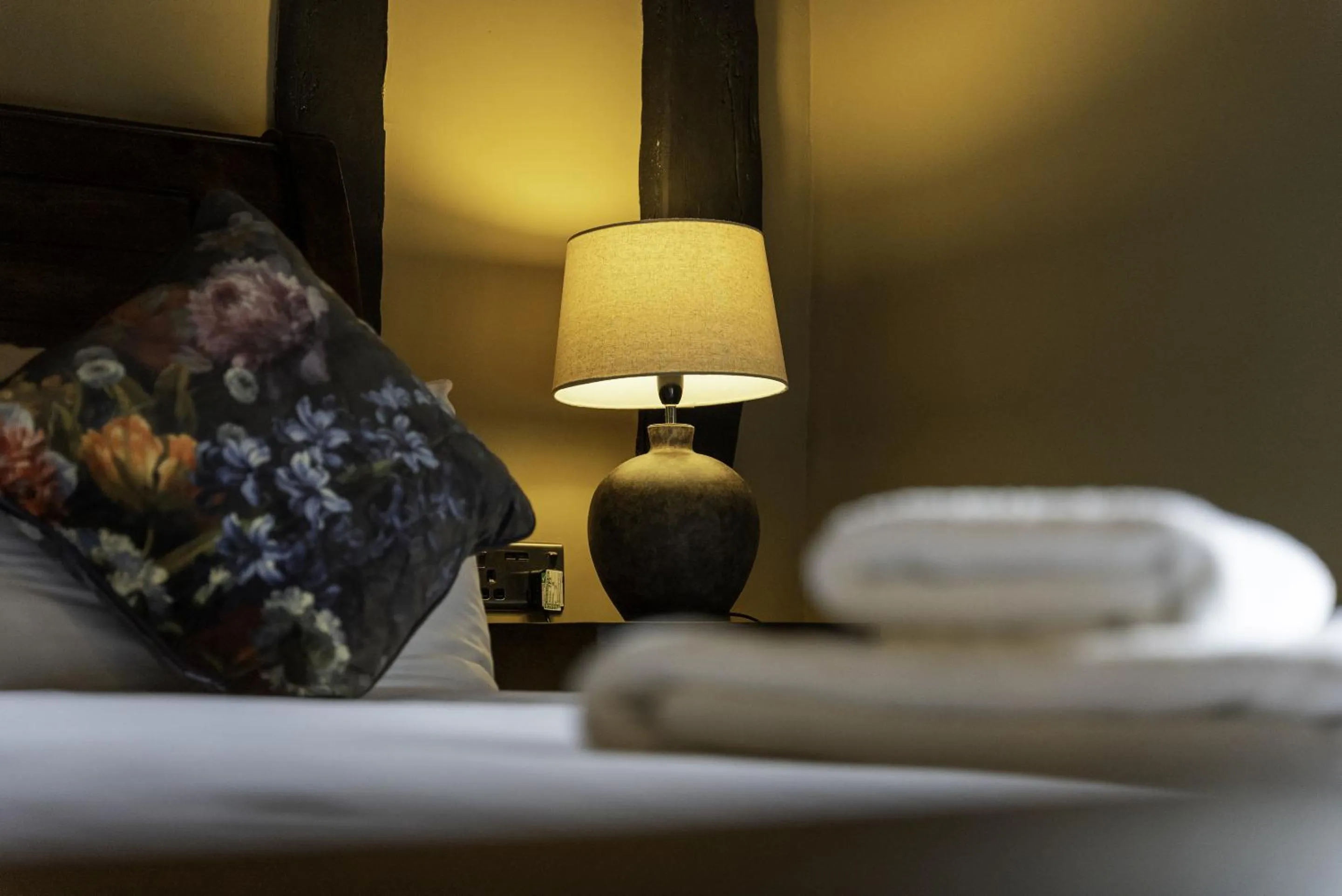 Bedroom, Bed in Duke William Hotel