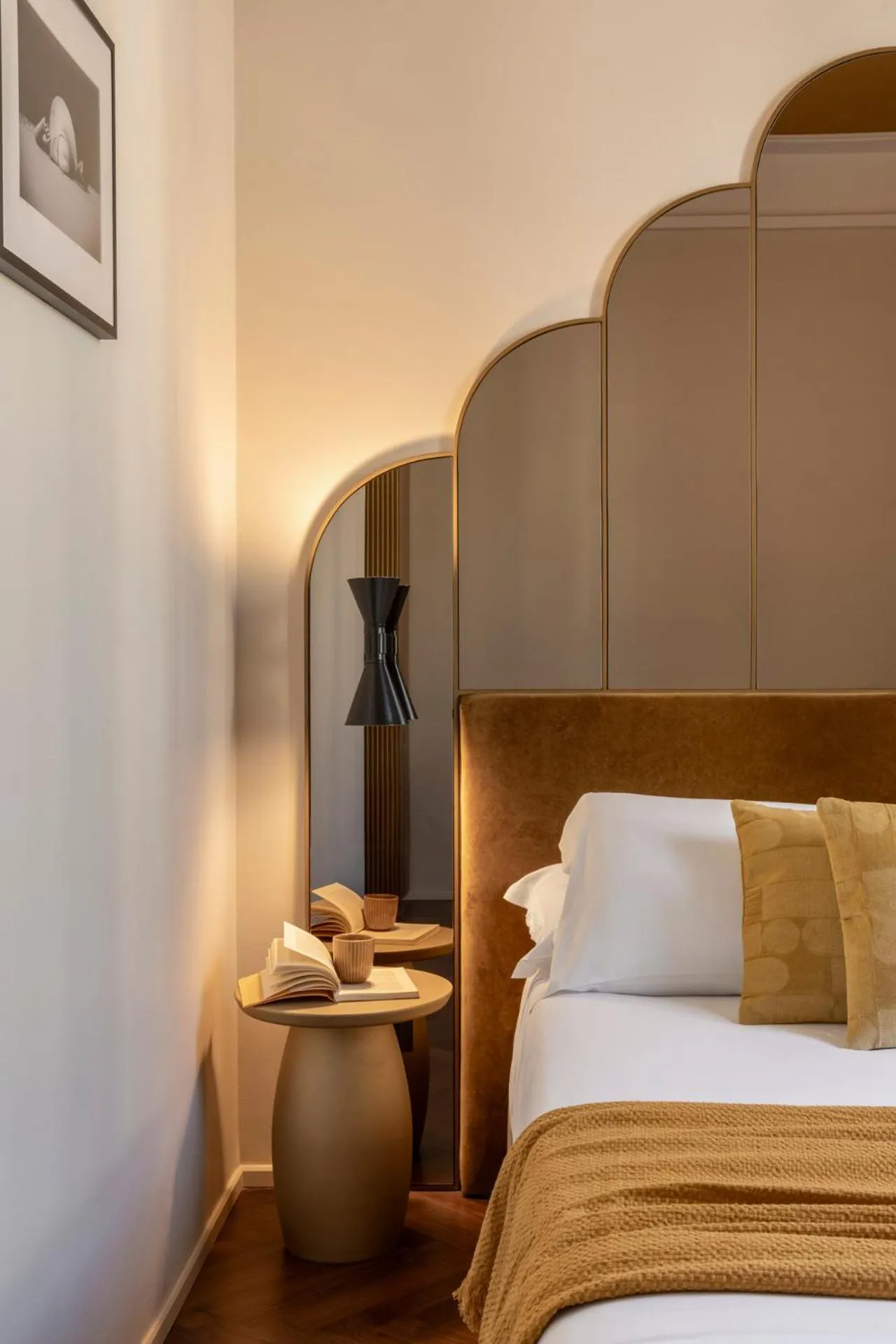 Bed in Palazzo Buenos Aires