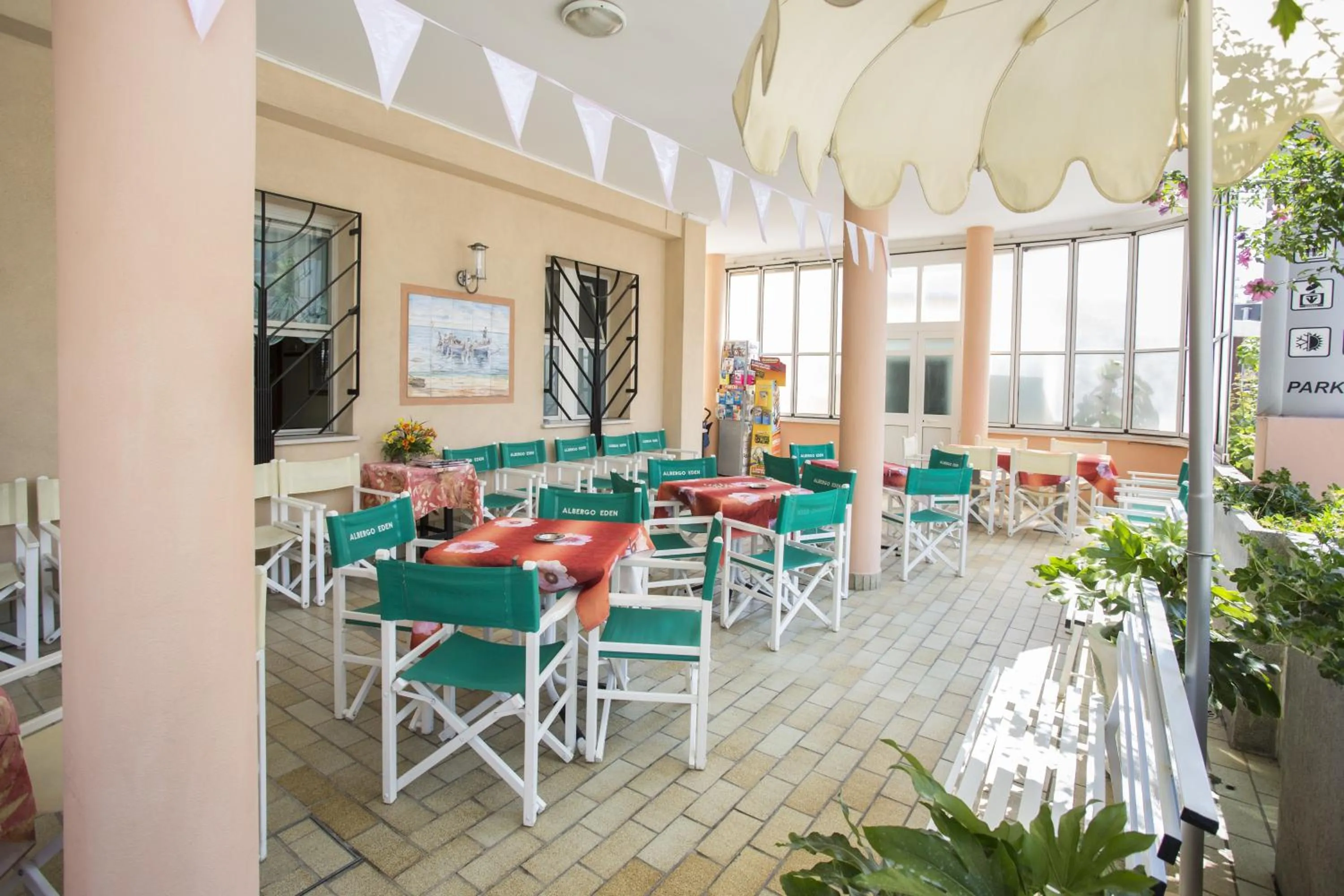 Facade/entrance in Hotel Eden