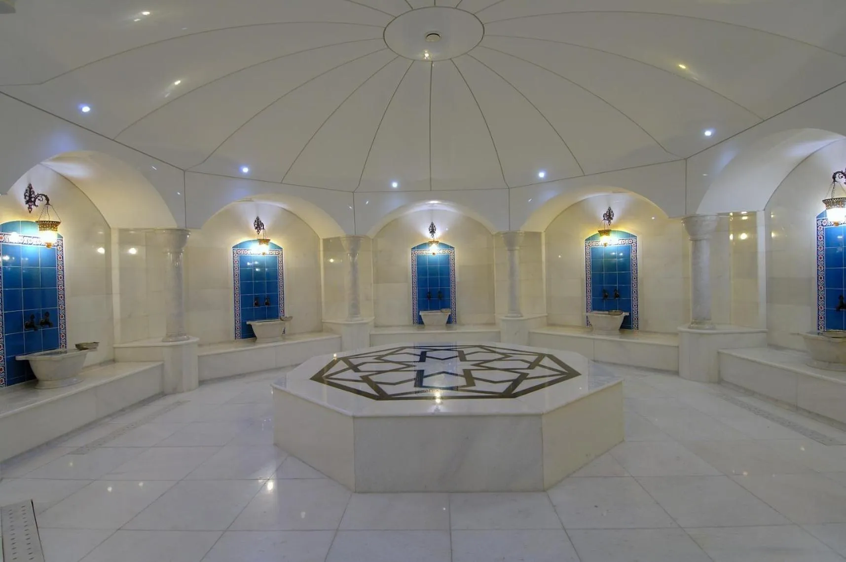 Public Bath in Dedeman Konya Hotel Convention Center