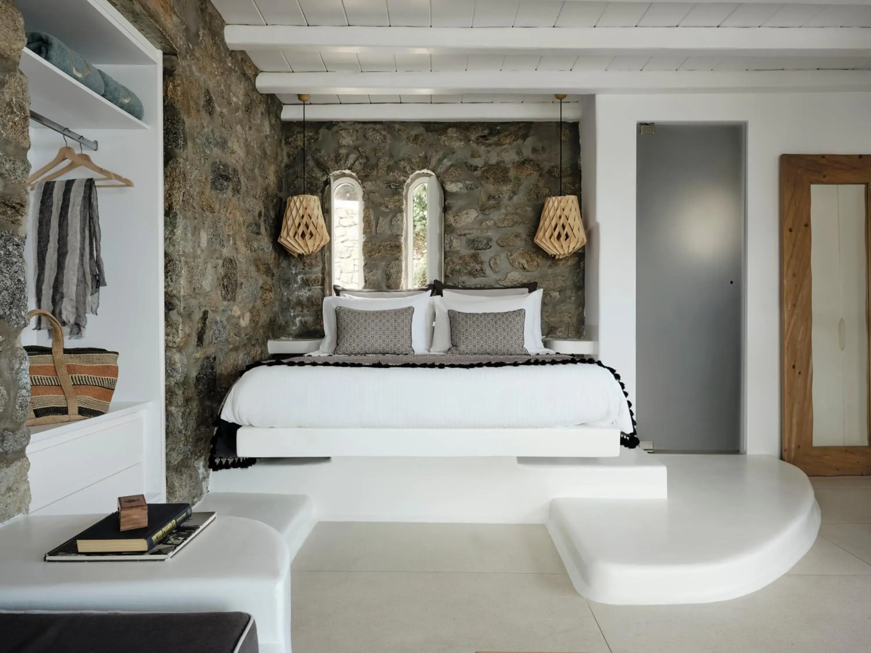 Corner Suite with Sea View in Mykonos No5 Luxury Suites & Villas Corner Suite with Sea View in Mykonos No5 Luxury Suites & Villas
