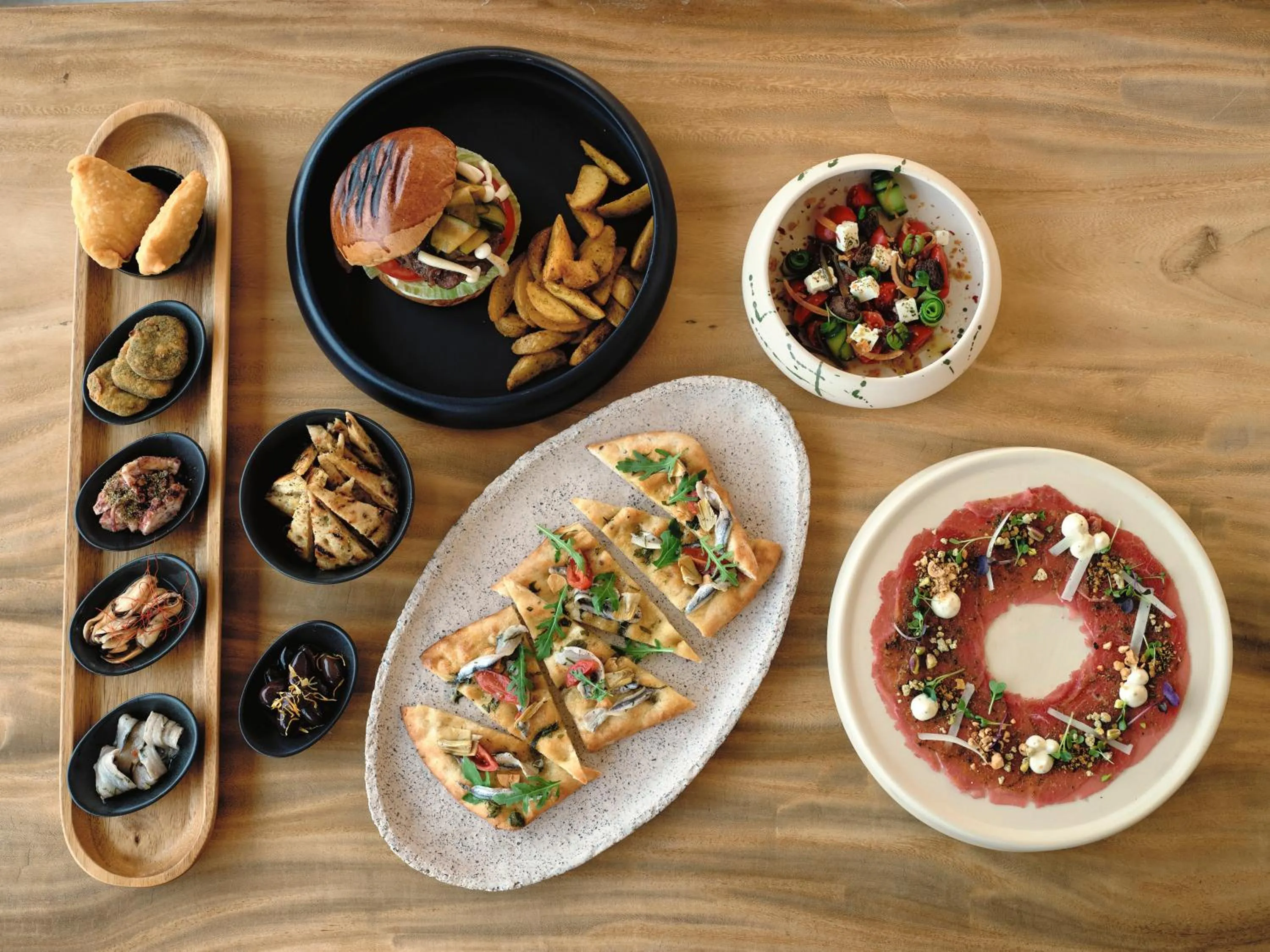 Restaurant/places to eat in Mykonos No5 Luxury Suites & Villas