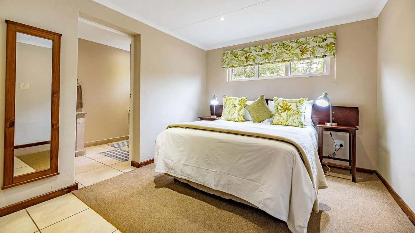 Bedroom, Bed in Misty Mountain