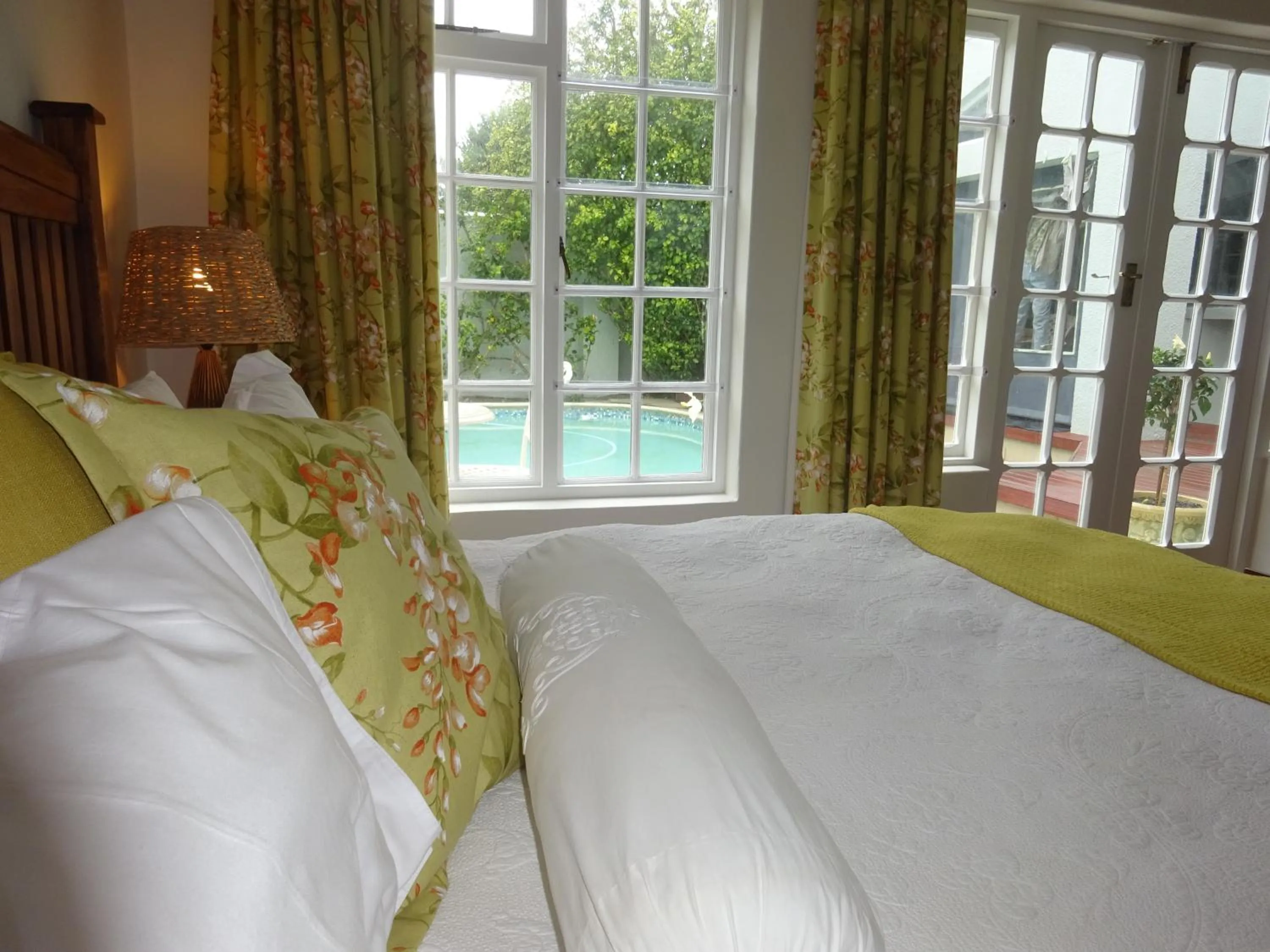 Bed in Walker Bay Manor Mansion PTY