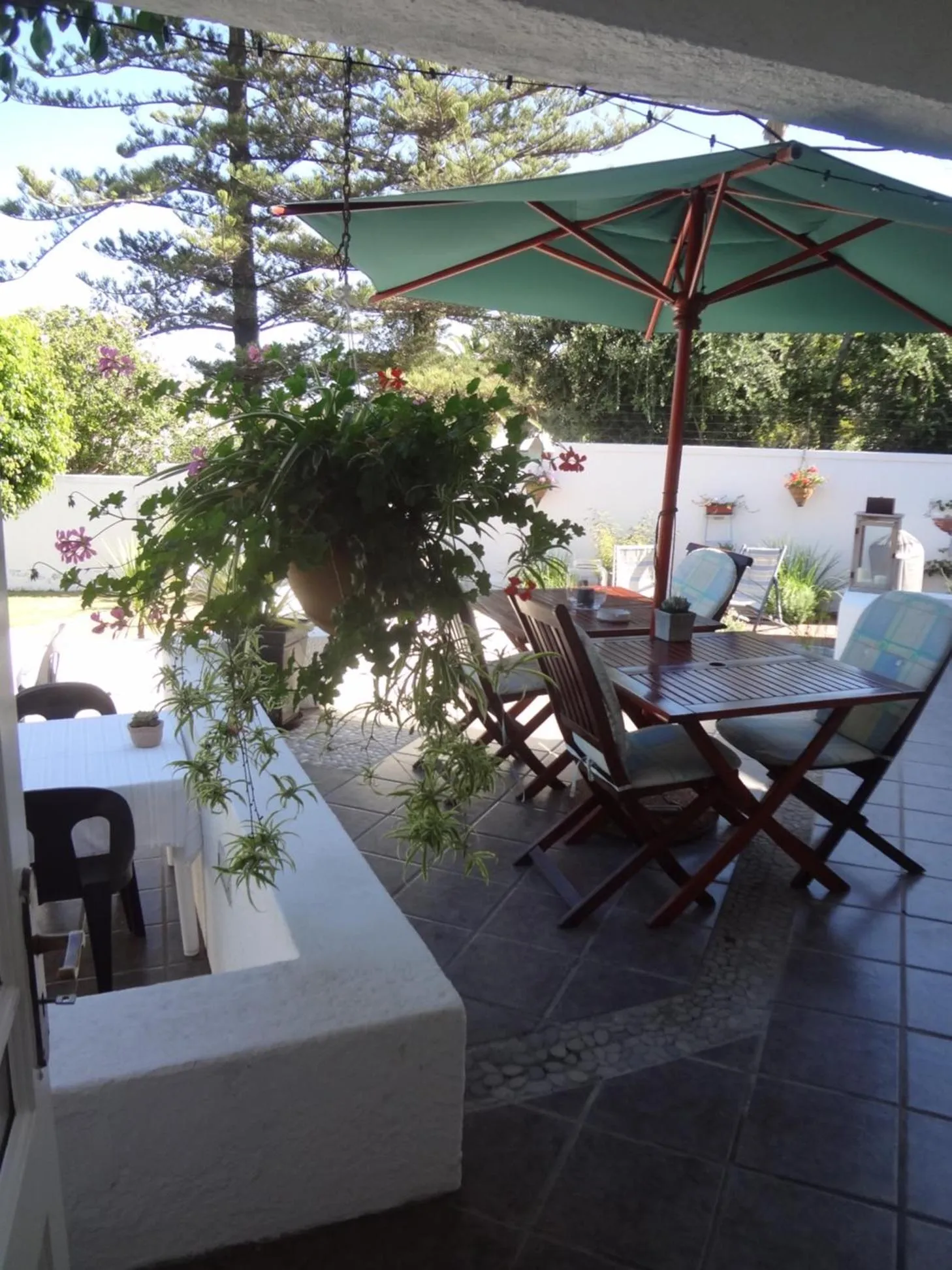 Restaurant/places to eat in Walker Bay Manor Mansion PTY