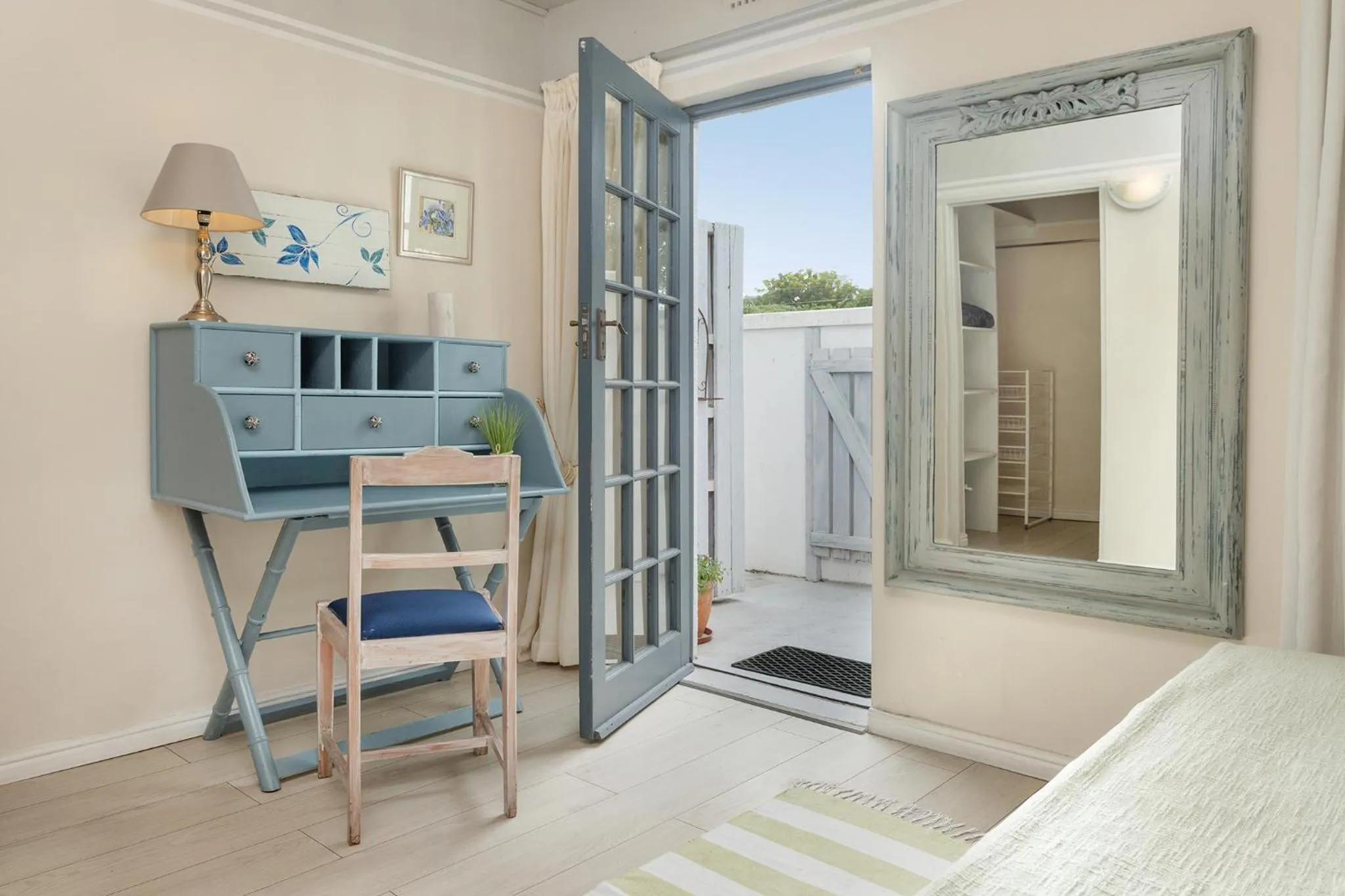 Staff in Walker Bay Manor Mansion PTY