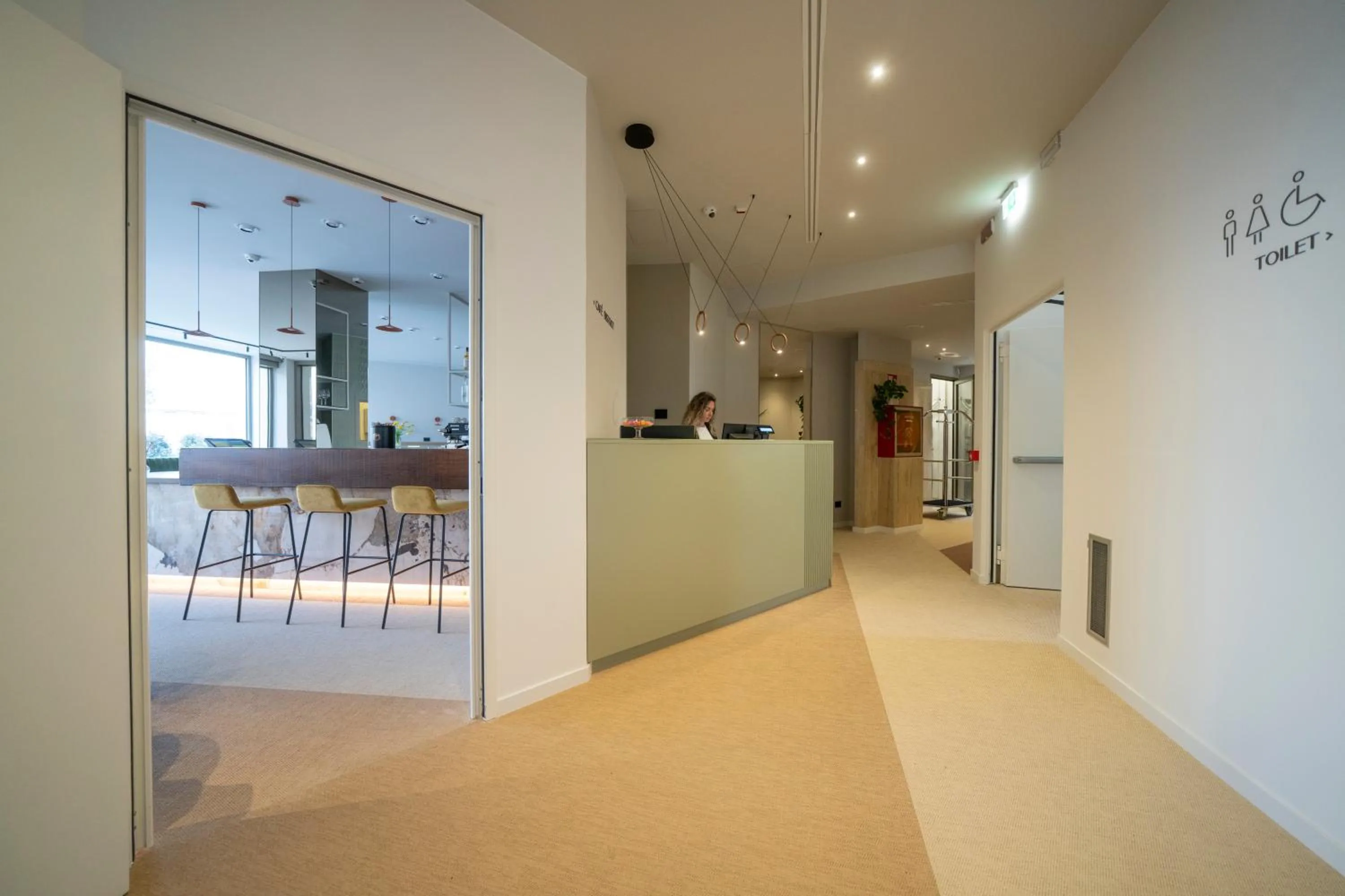 Lobby or reception in BISCARDI Hotel