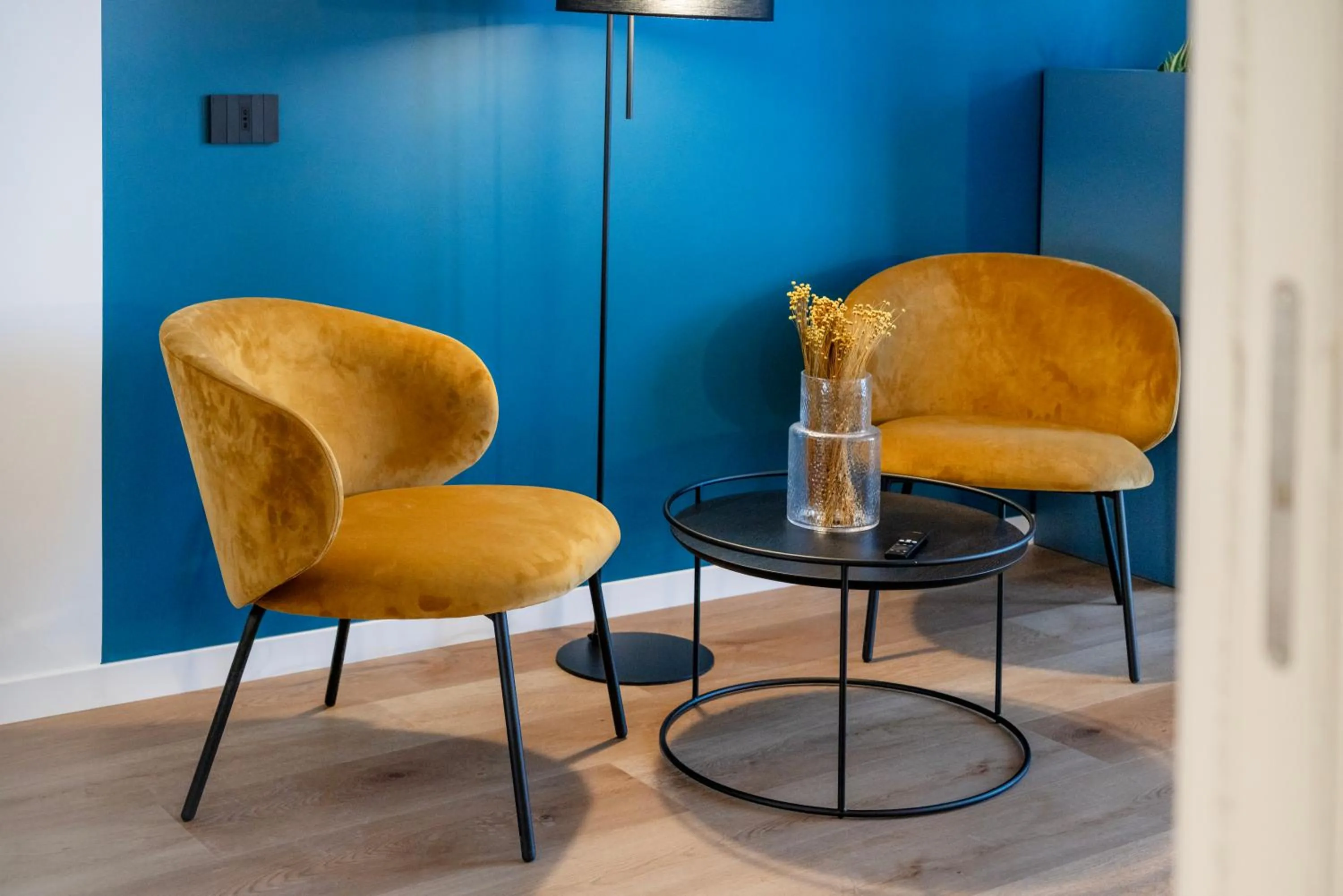 Living room in BISCARDI Hotel