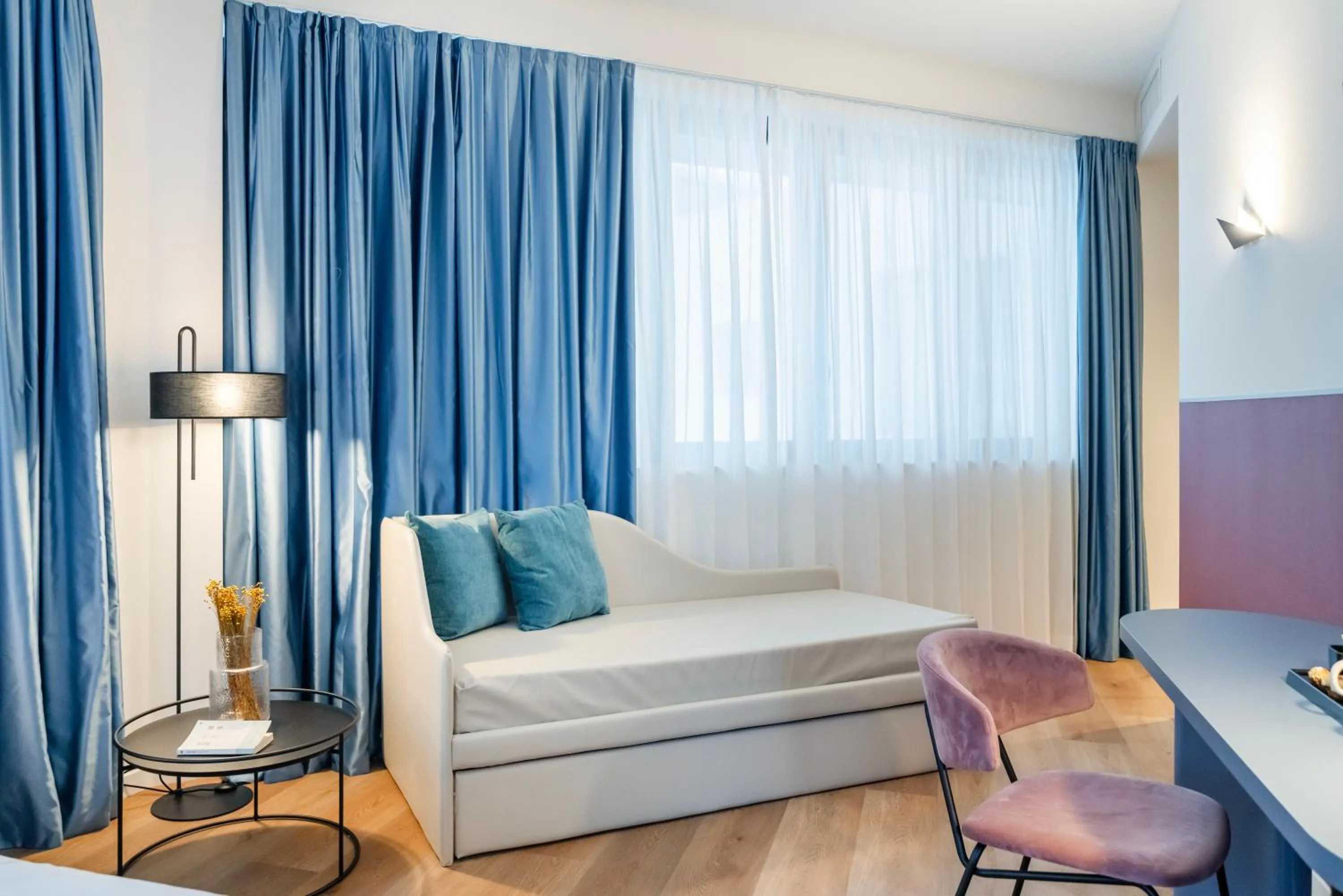 Bed in BISCARDI Hotel