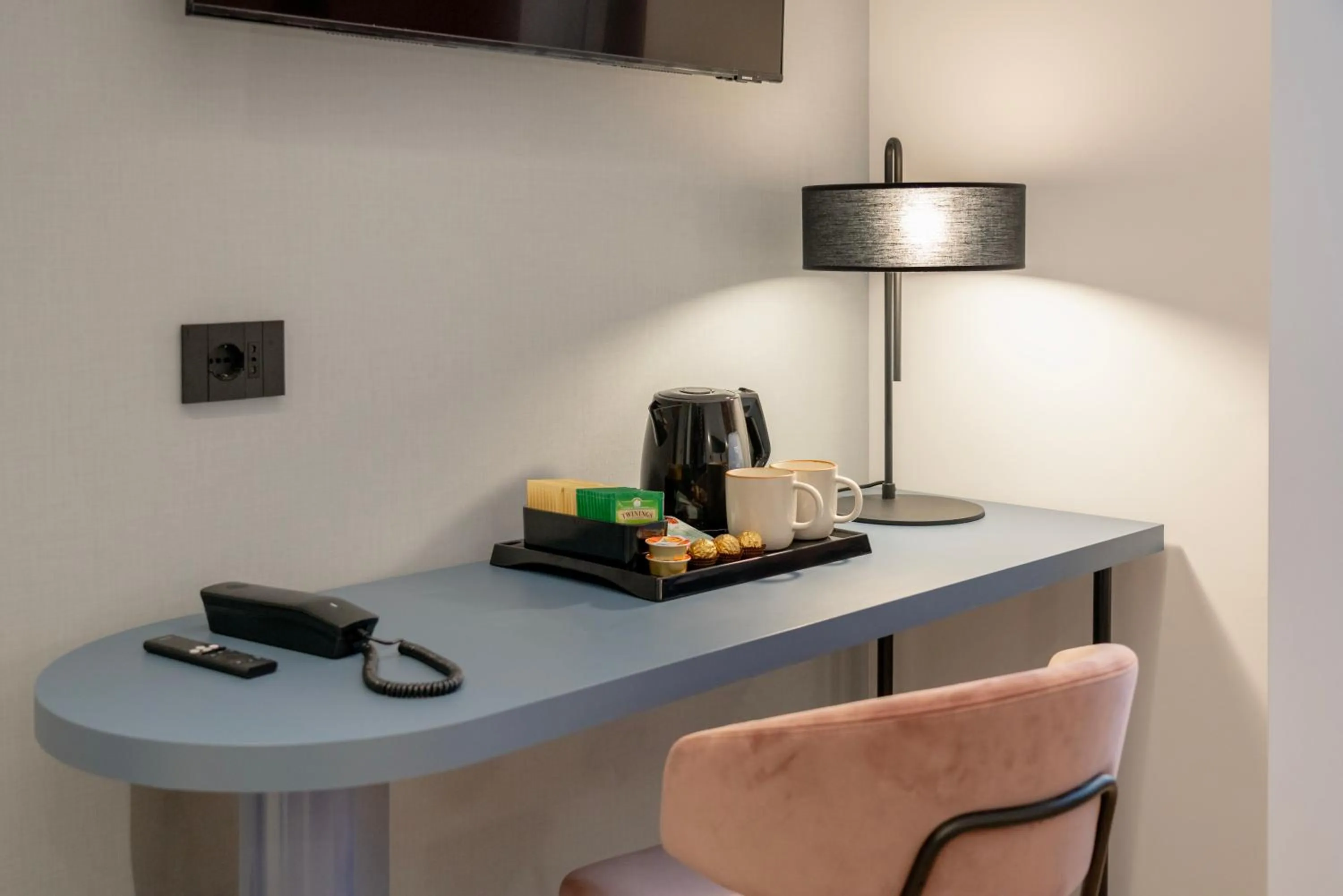 Seating area in BISCARDI Hotel