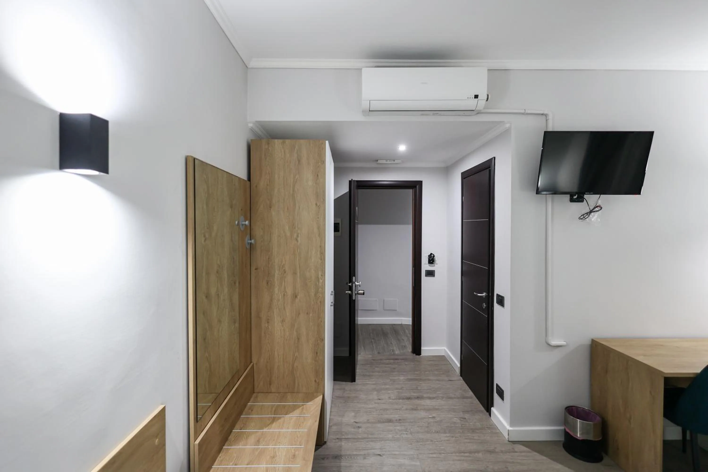 air conditioner in Seven Kings Relais