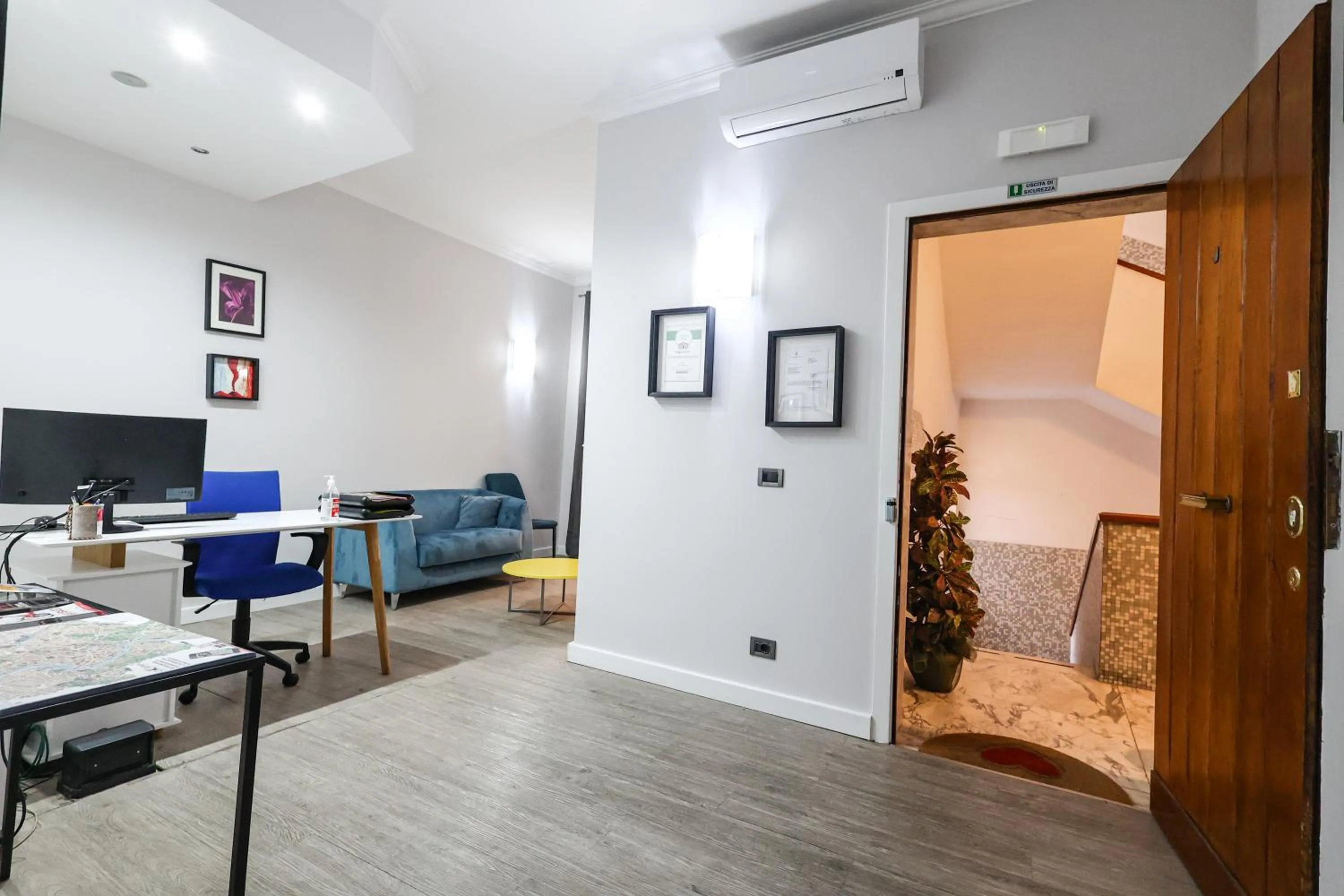 Lobby or reception in Seven Kings Relais