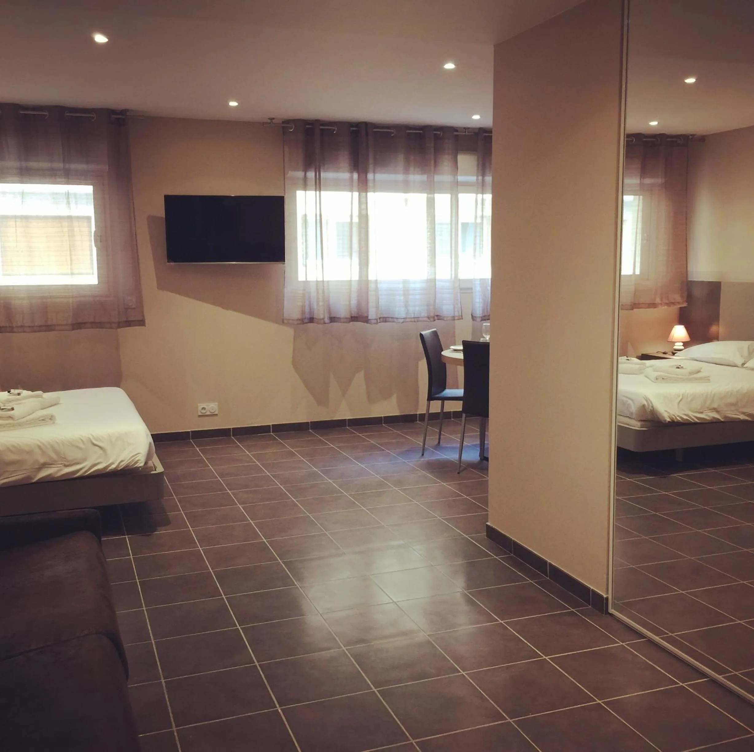 Living room, Bed in Villa Serafina Apartements