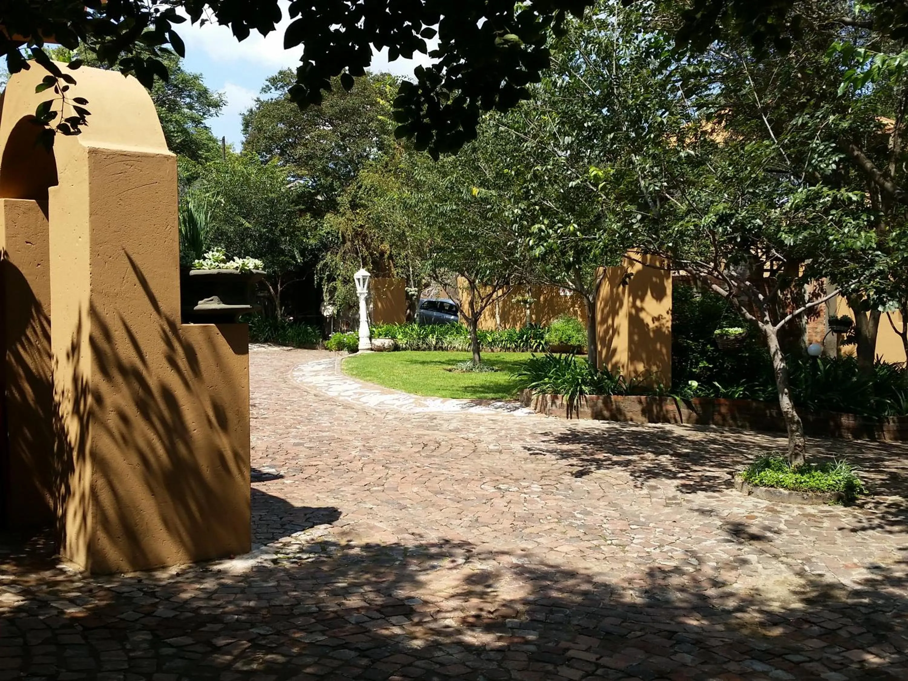 Garden view in Izimbali Lodge and Restaurant