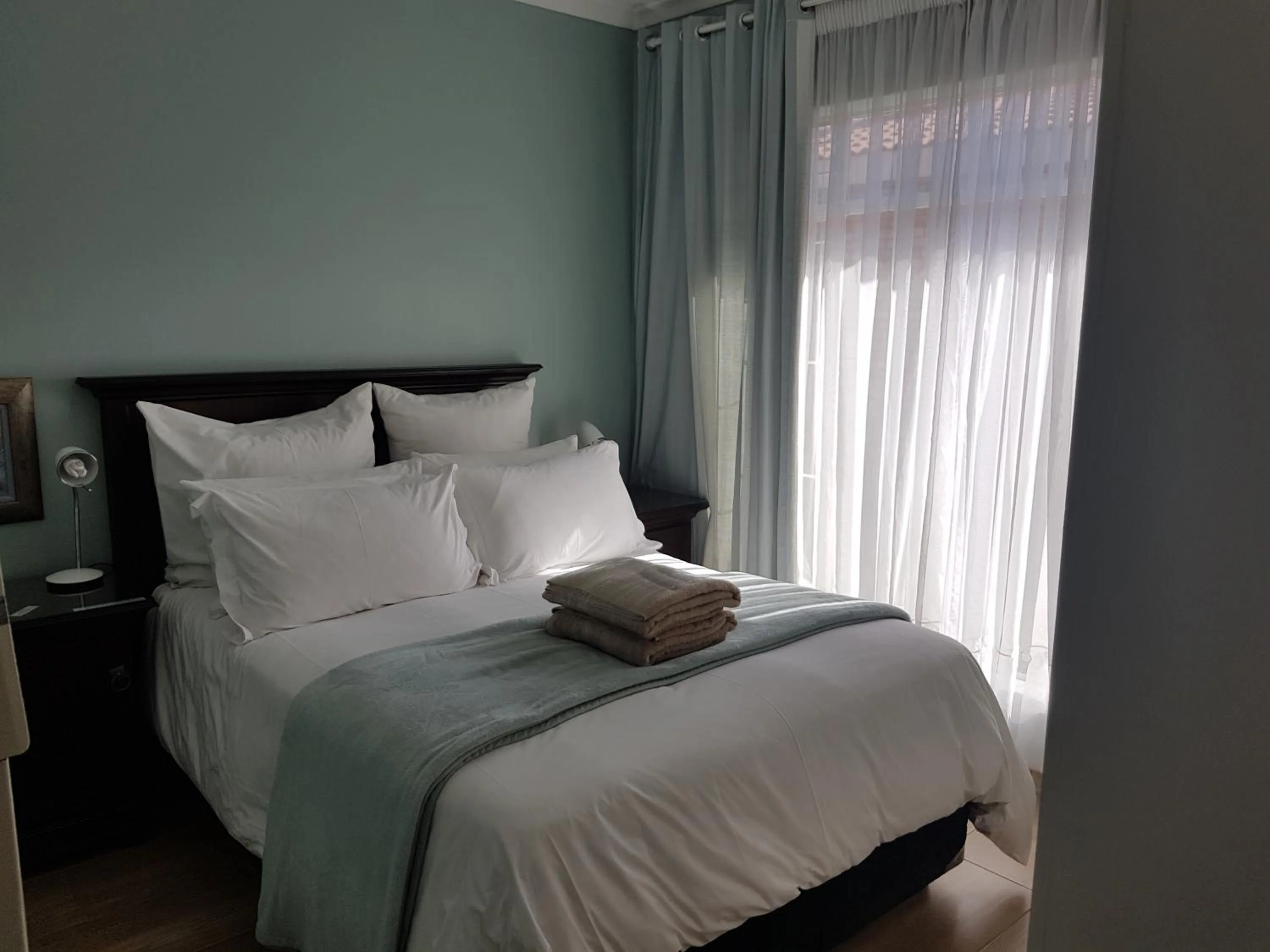 Bedroom in Izimbali Lodge and Restaurant