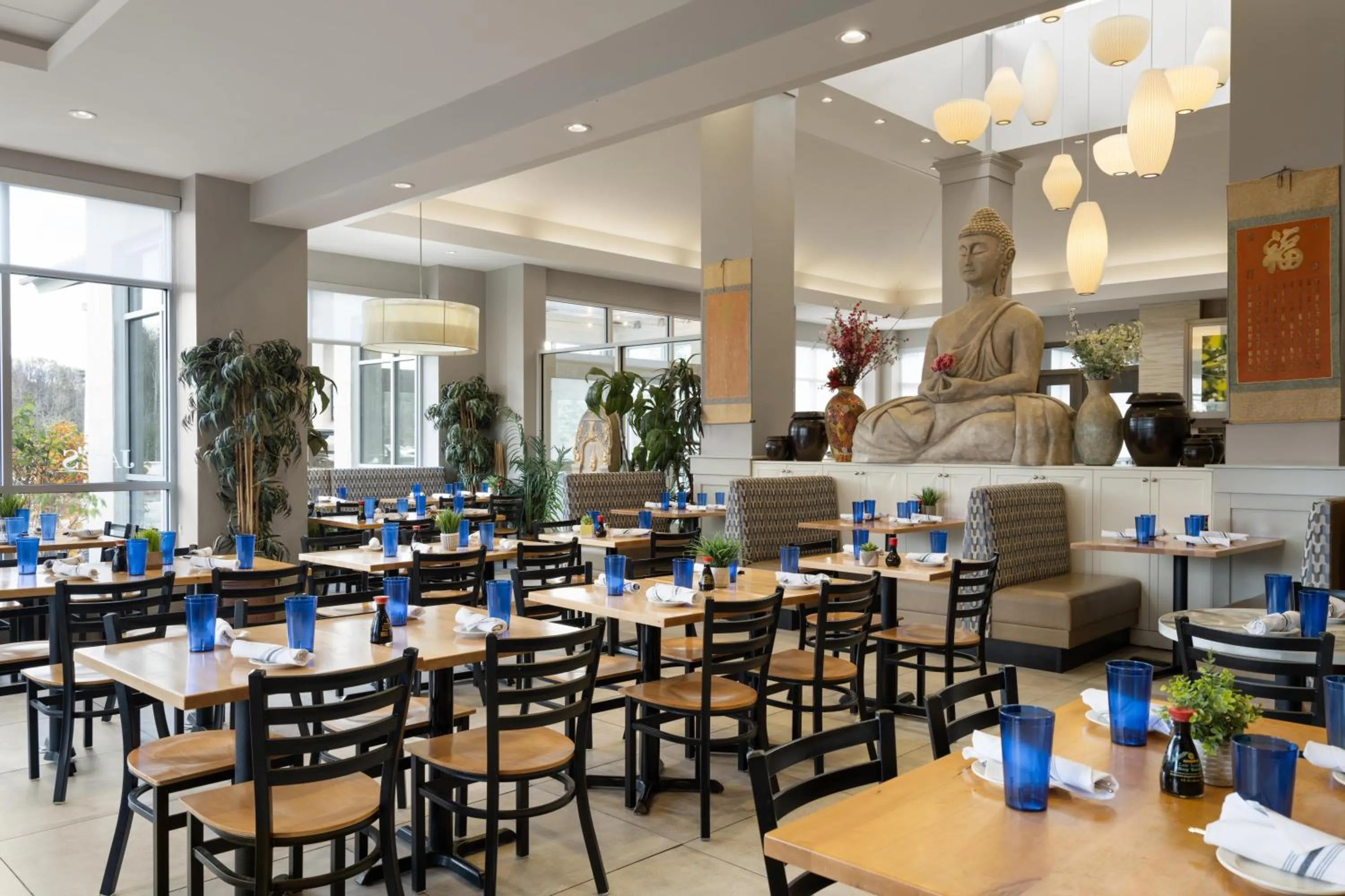 Restaurant/places to eat in Hilton Garden Inn Lenox Pittsfield